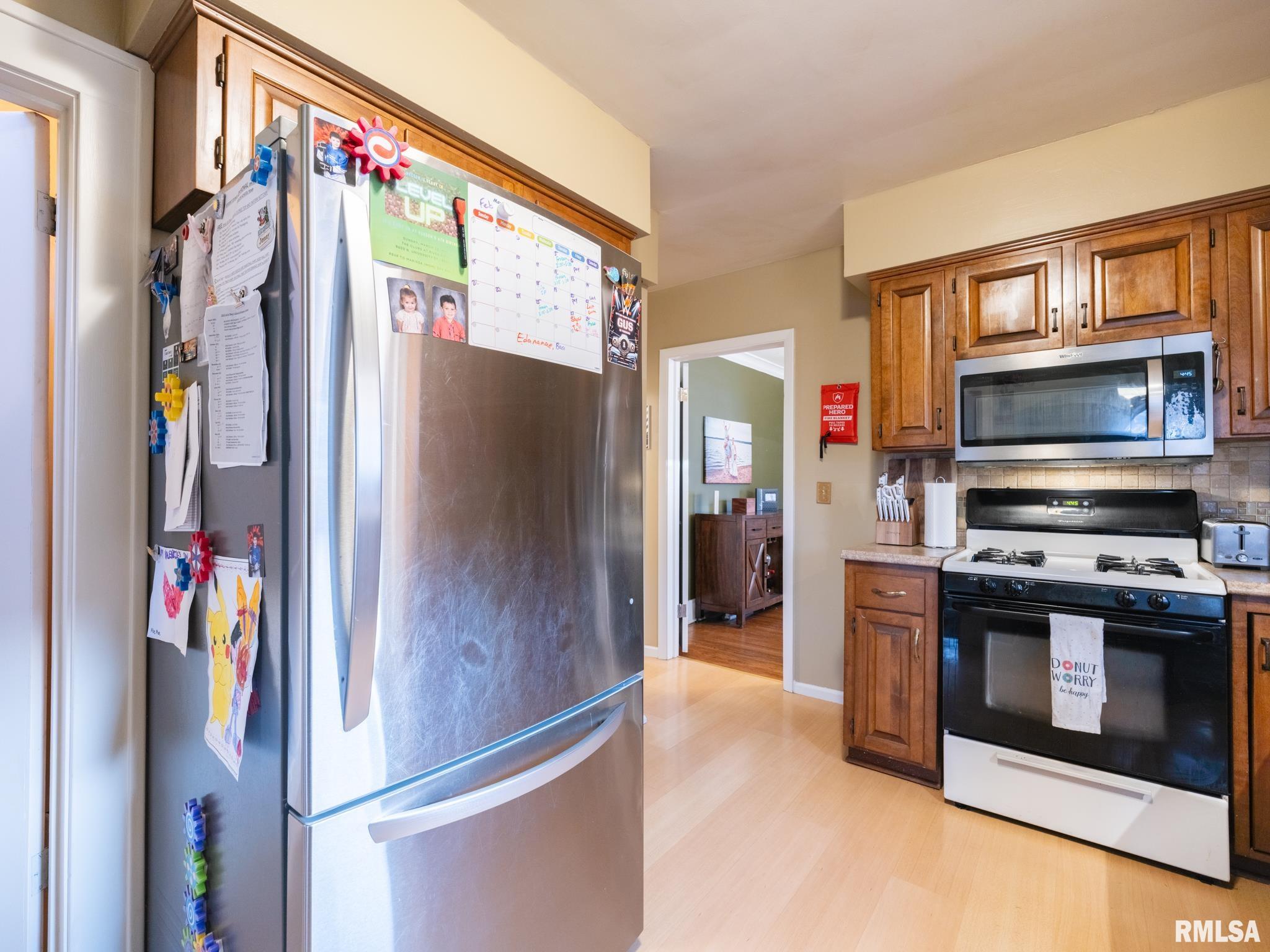 2815 W ROHMANN Avenue