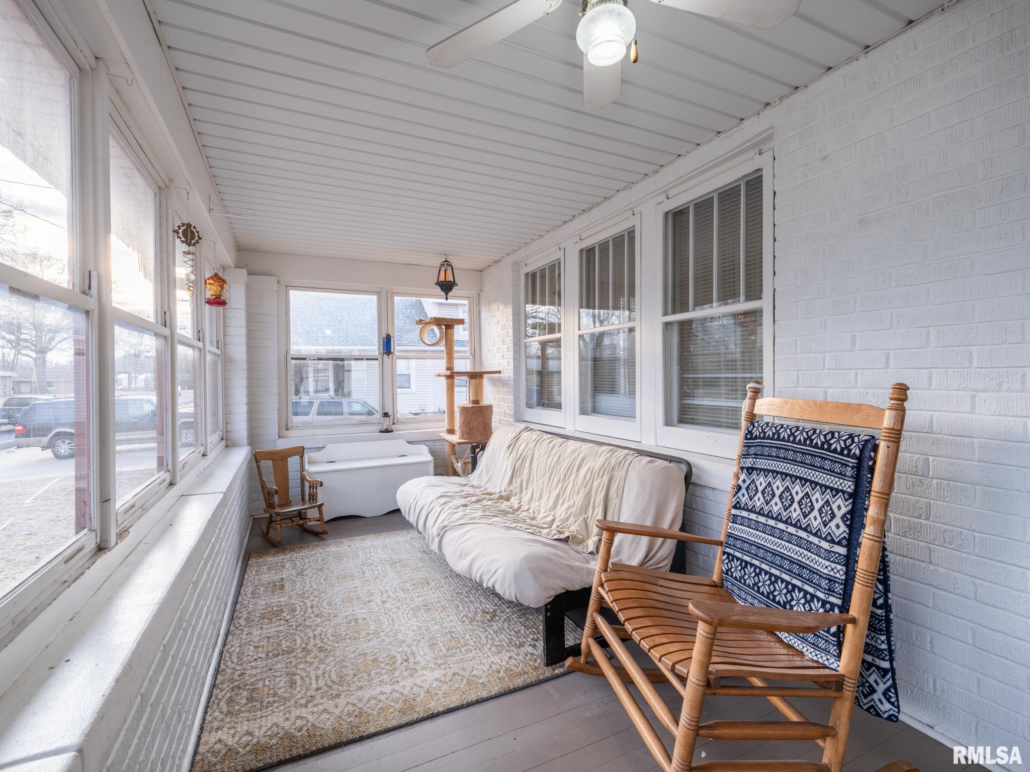 2815 W ROHMANN Avenue