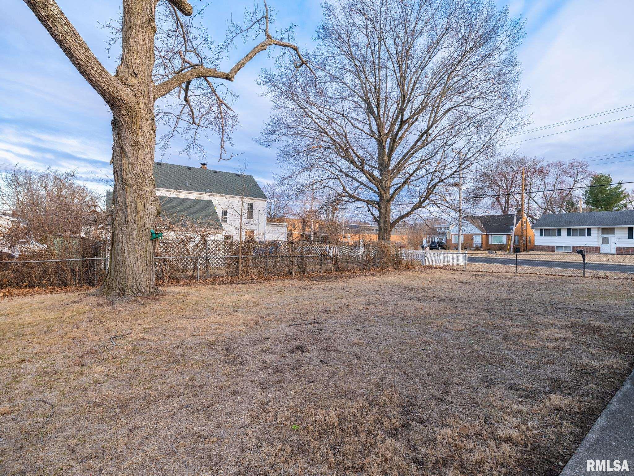 2815 W ROHMANN Avenue