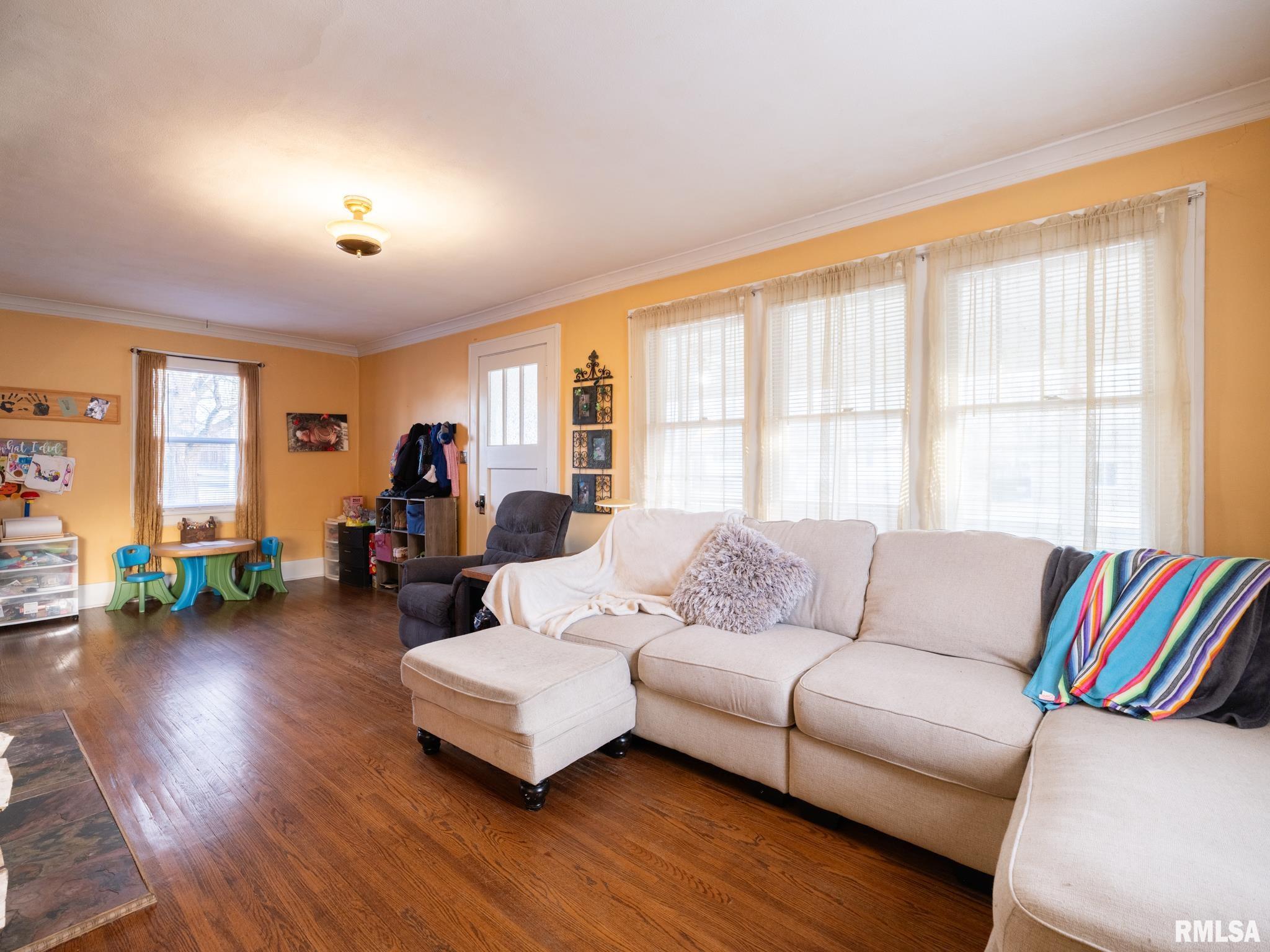 2815 W ROHMANN Avenue