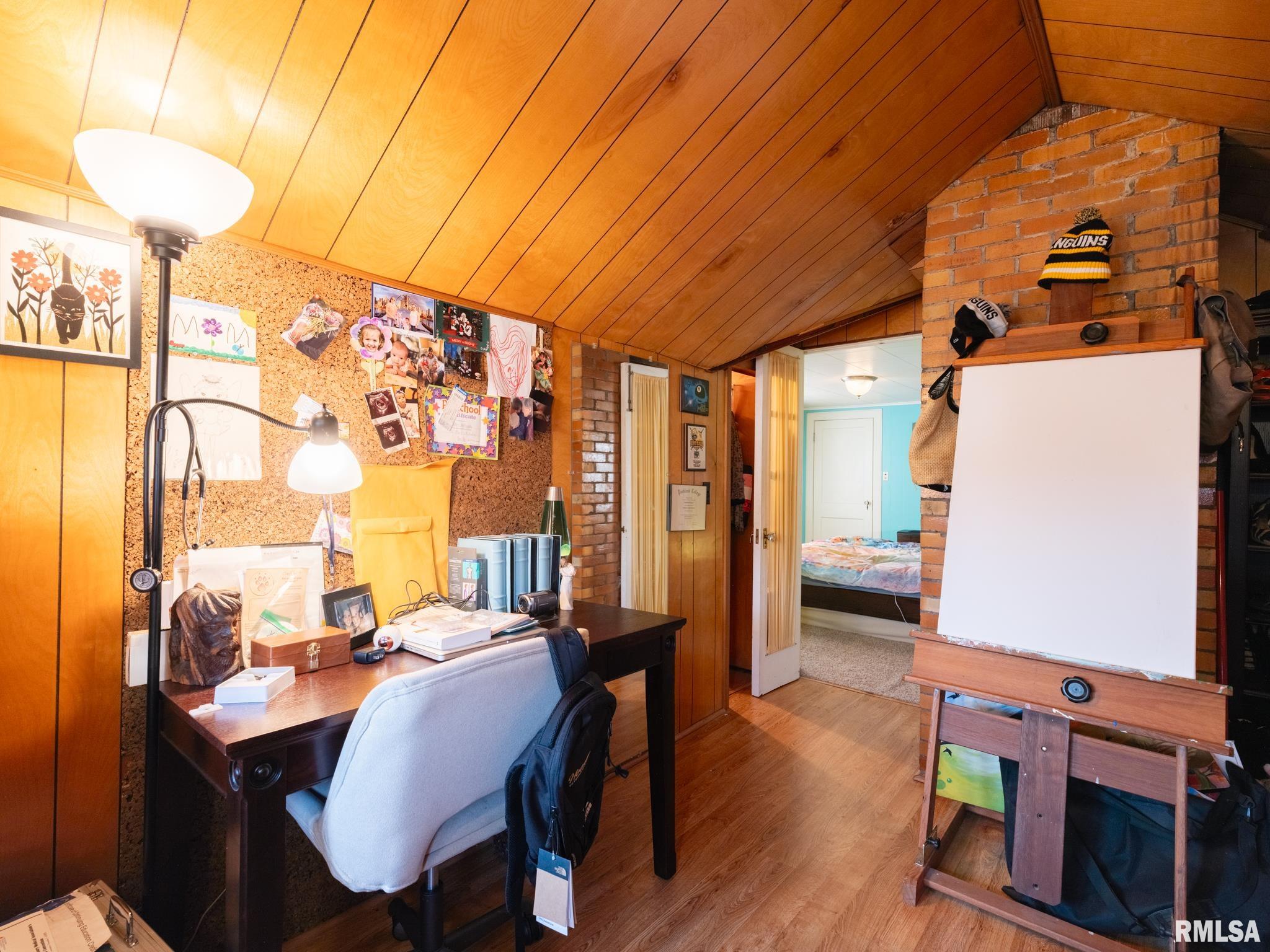 2815 W ROHMANN Avenue