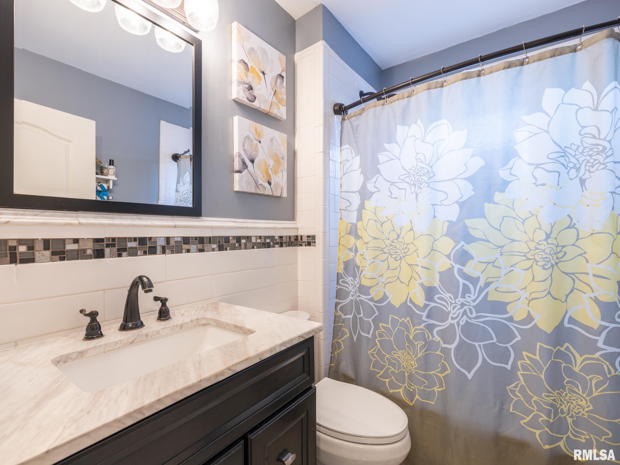 2815 W ROHMANN Avenue