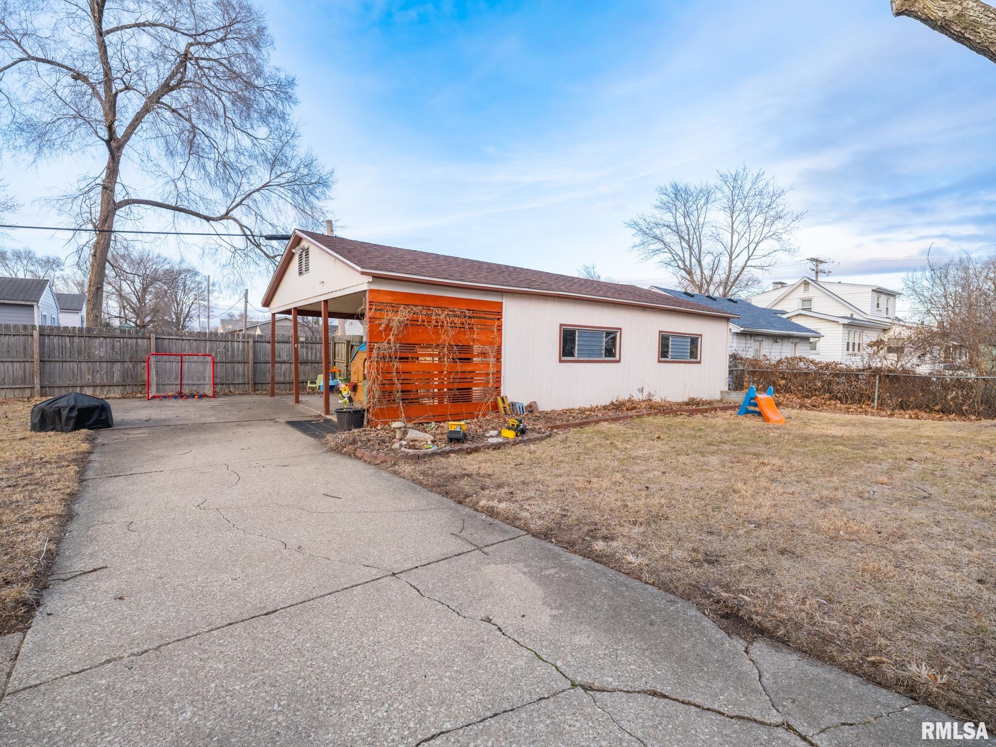 2815 W ROHMANN Avenue