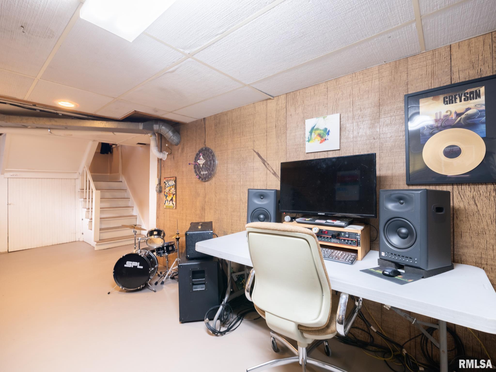 2815 W ROHMANN Avenue