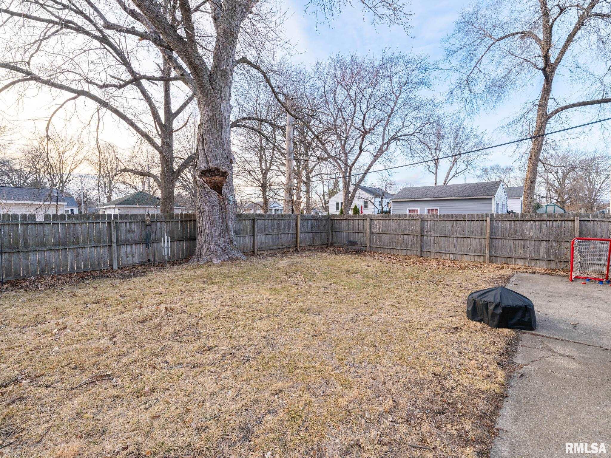 2815 W ROHMANN Avenue