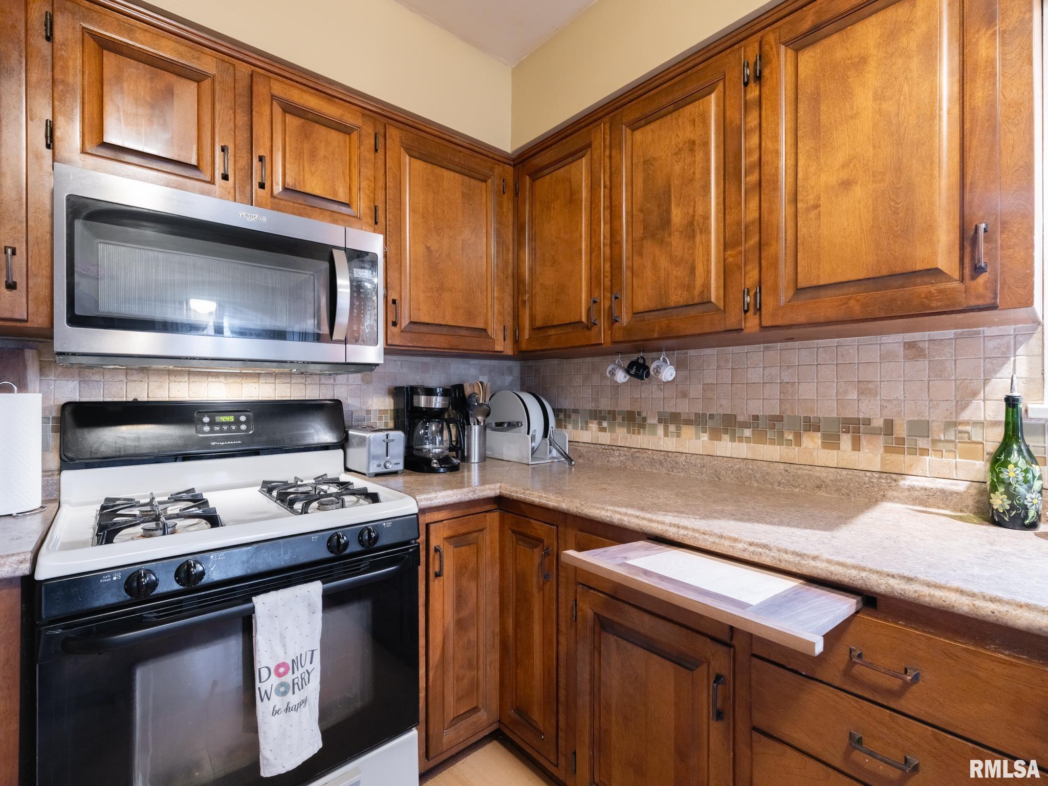 2815 W ROHMANN Avenue