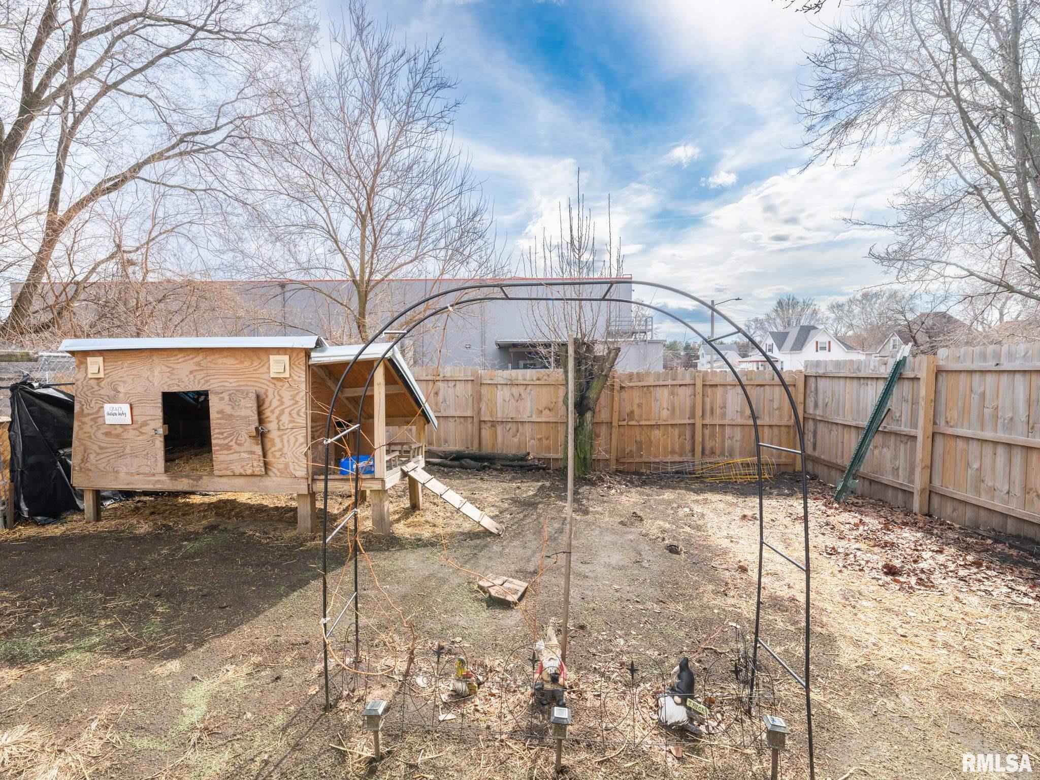 1101 ANN ELIZA Street