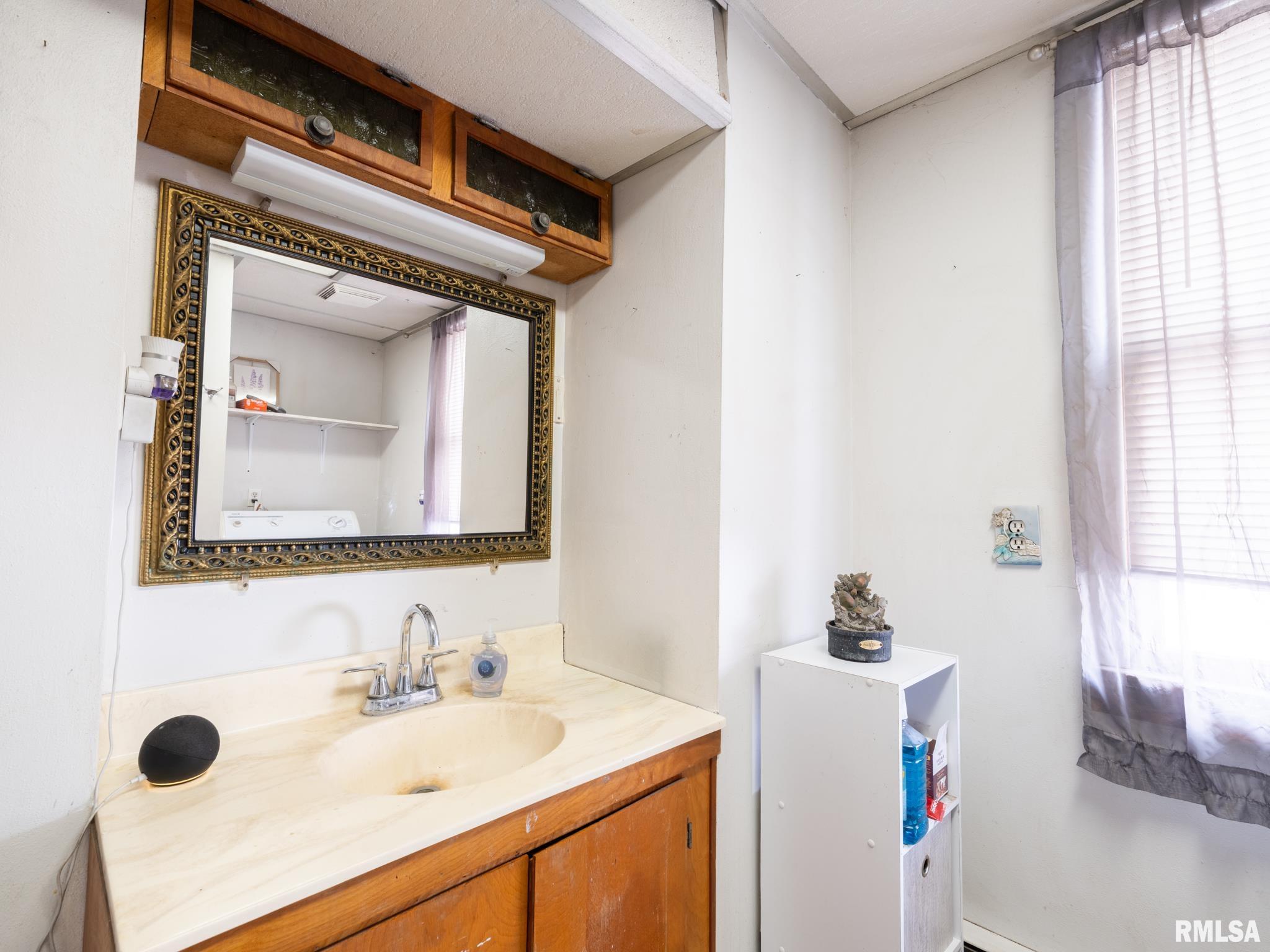 1101 ANN ELIZA Street