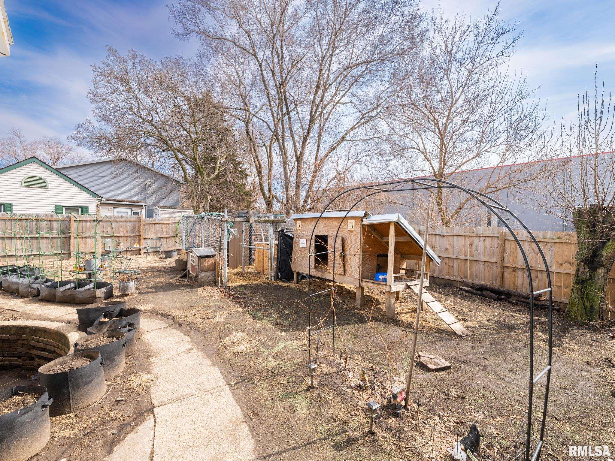 1101 ANN ELIZA Street