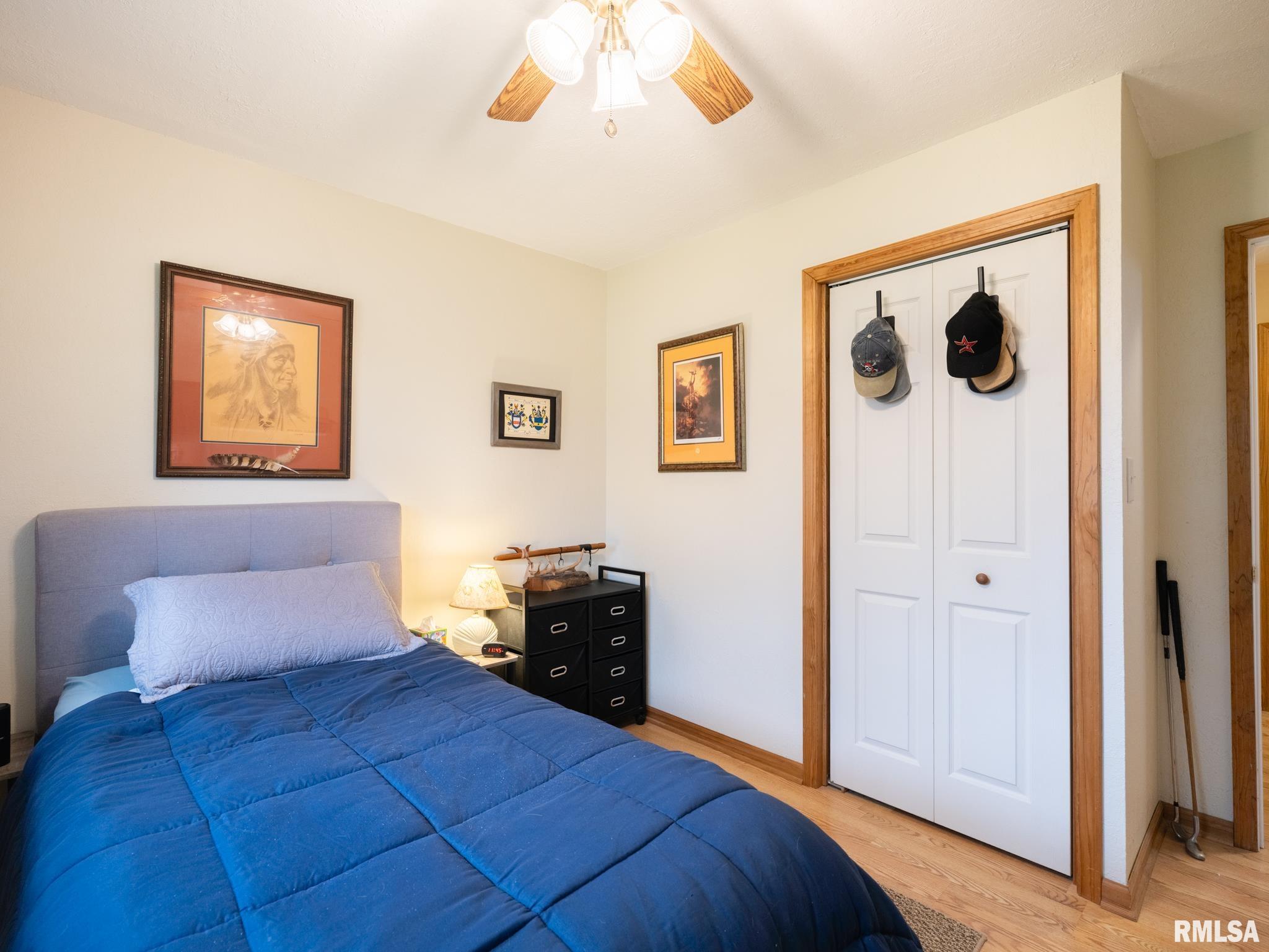 5613 N MAR VISTA Drive