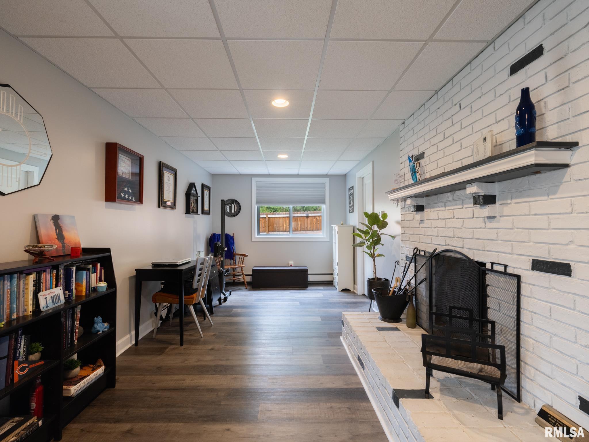 235 E SURREY Lane