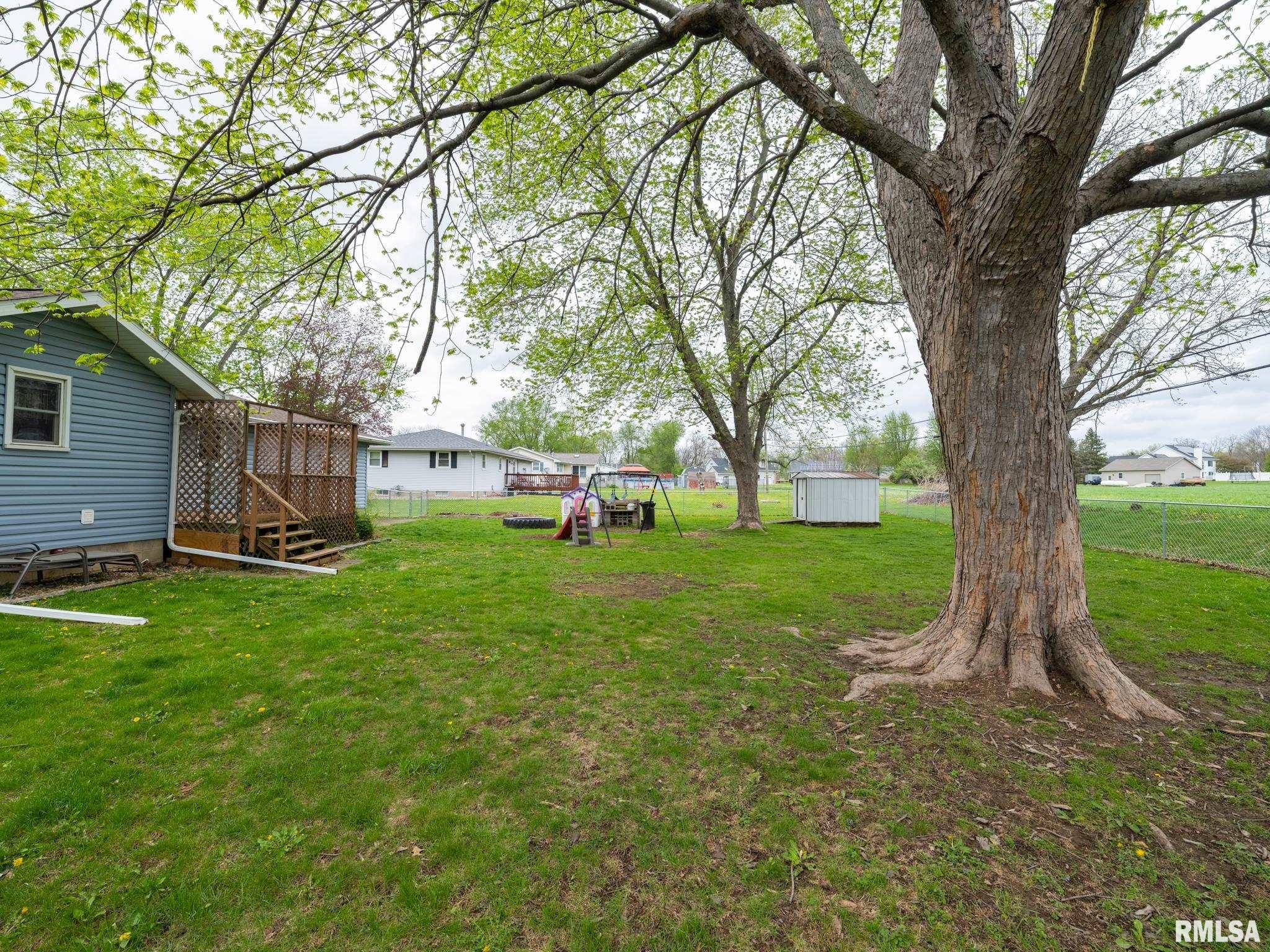 300 DANIEL Parkway