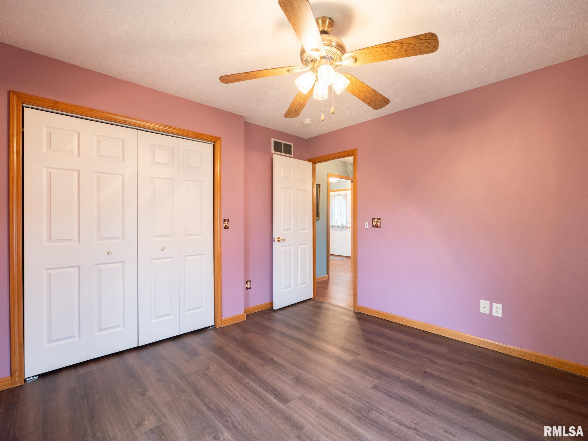 115 CASTLEMAN Court