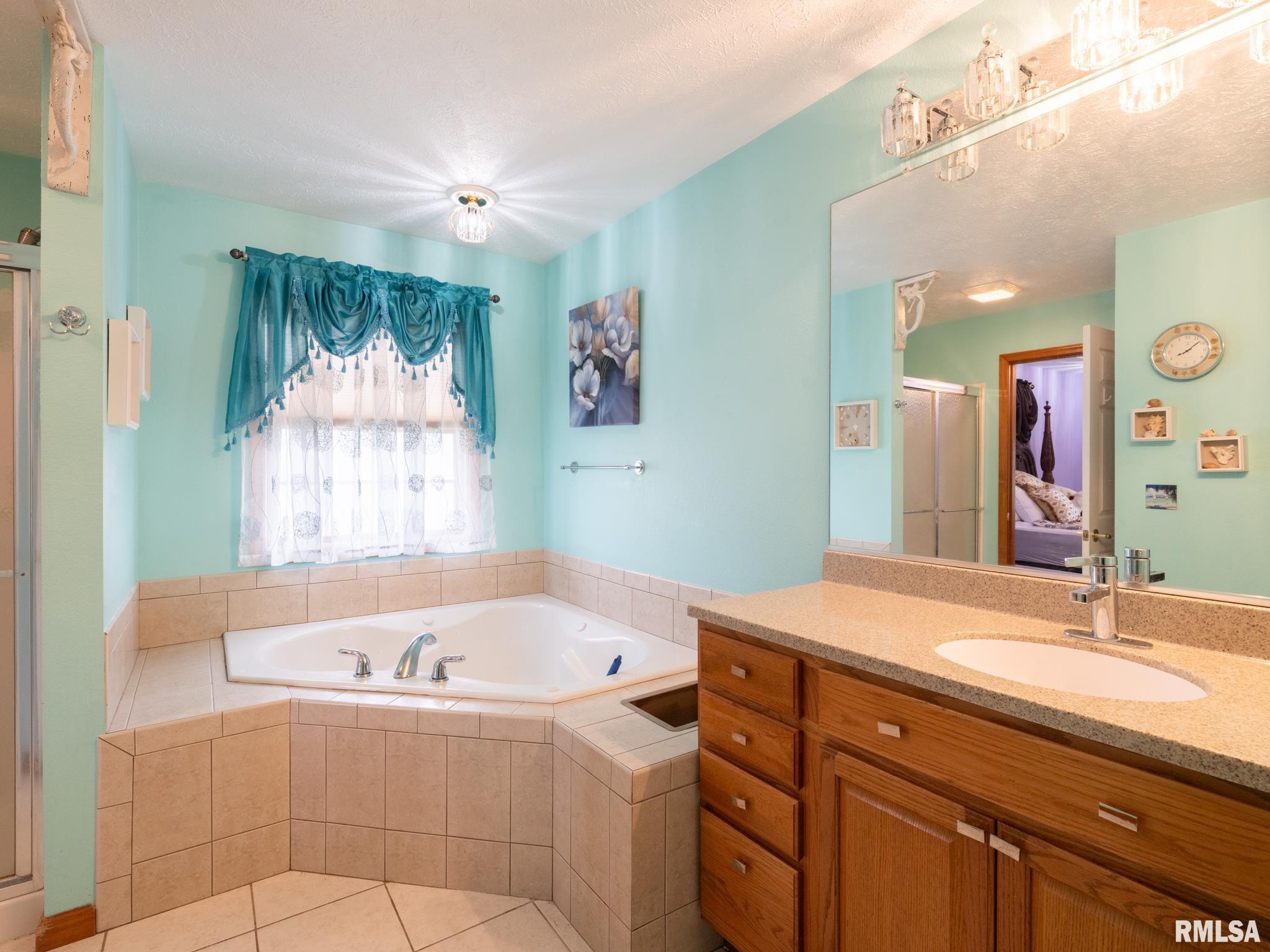 115 CASTLEMAN Court