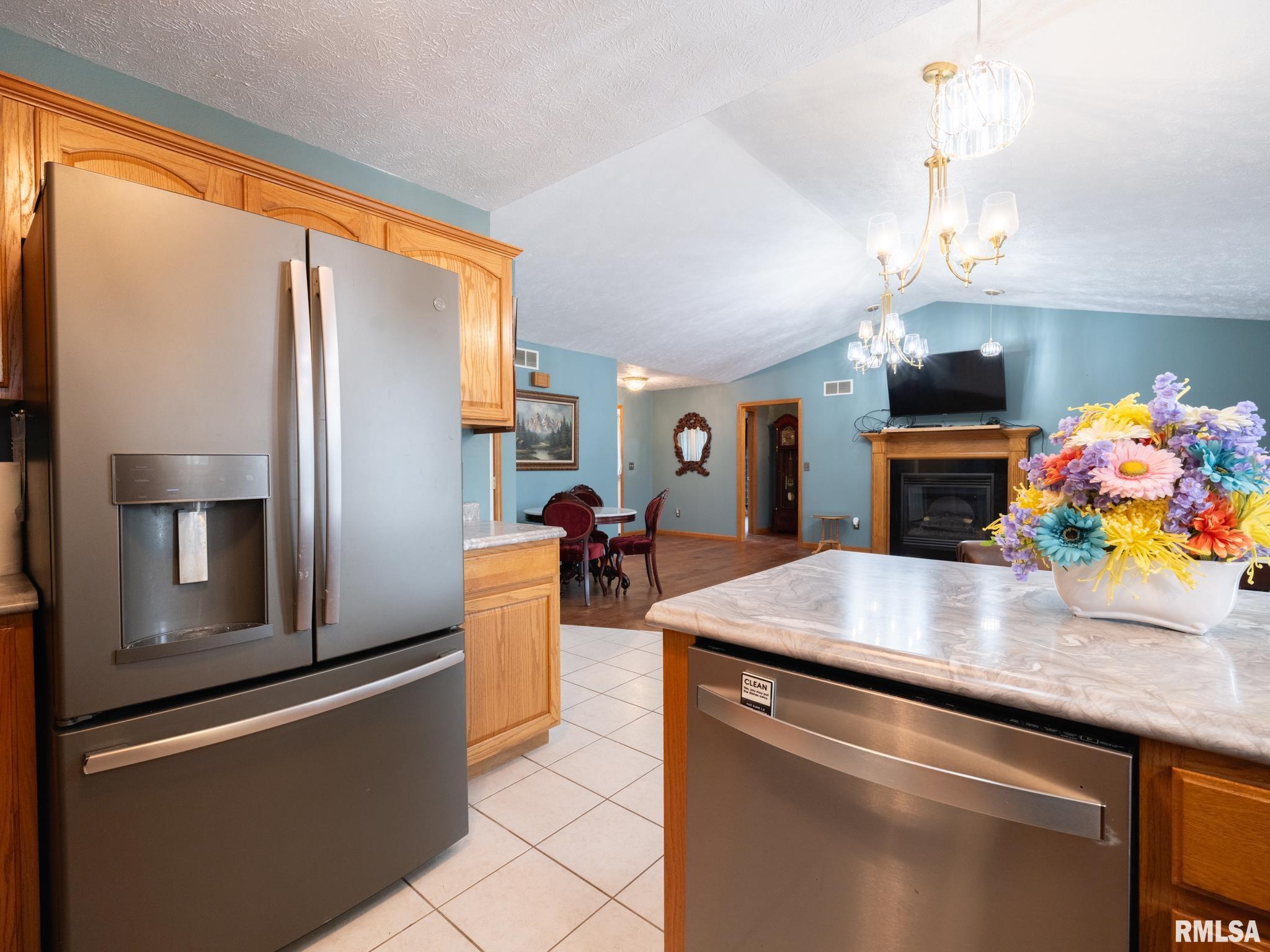 115 CASTLEMAN Court