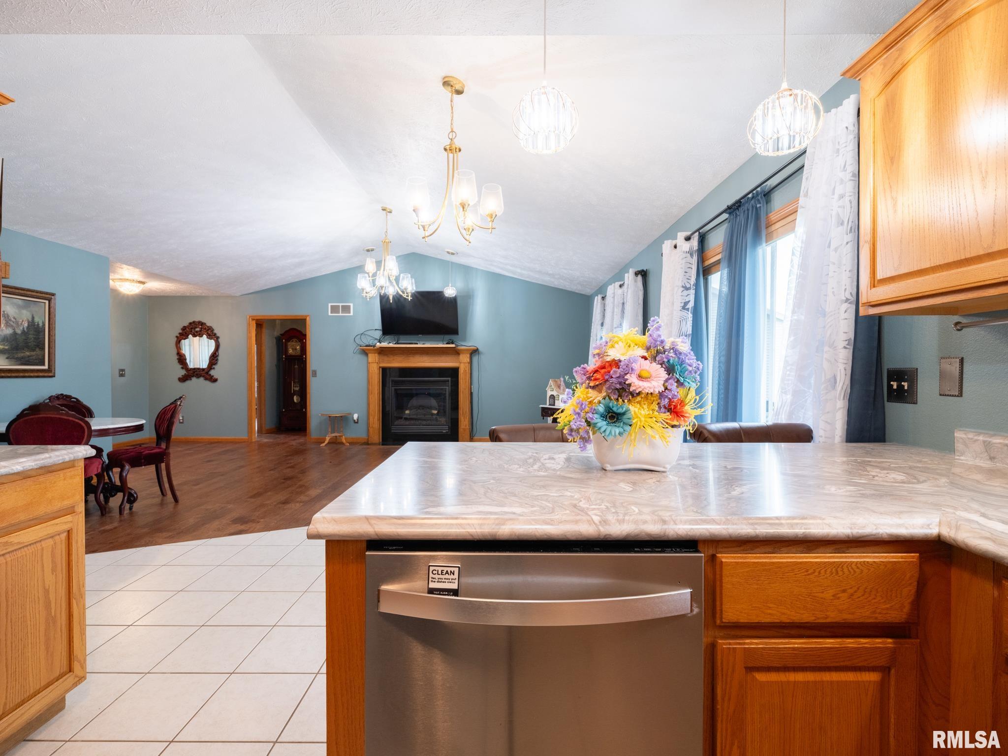 115 CASTLEMAN Court