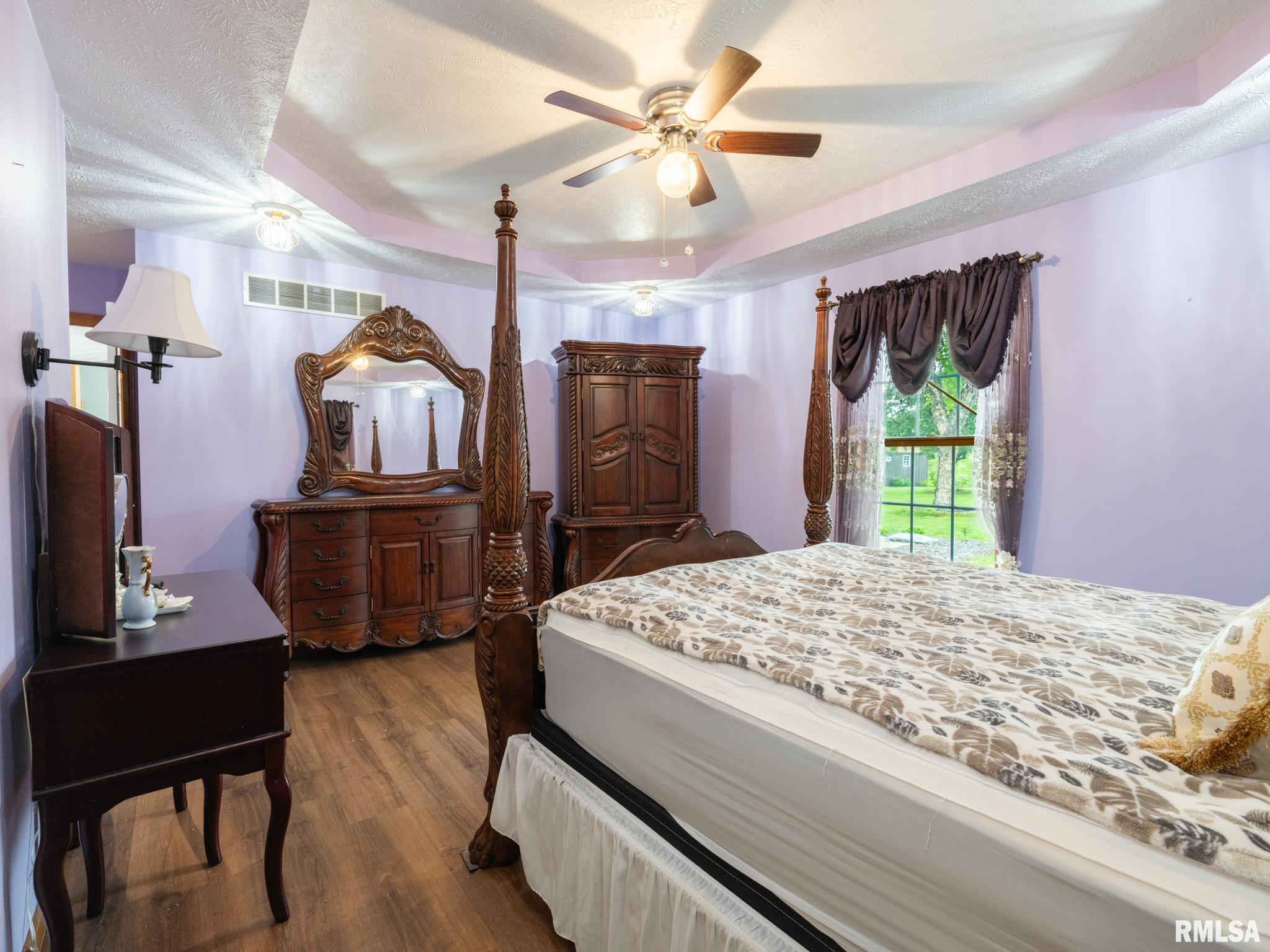 115 CASTLEMAN Court