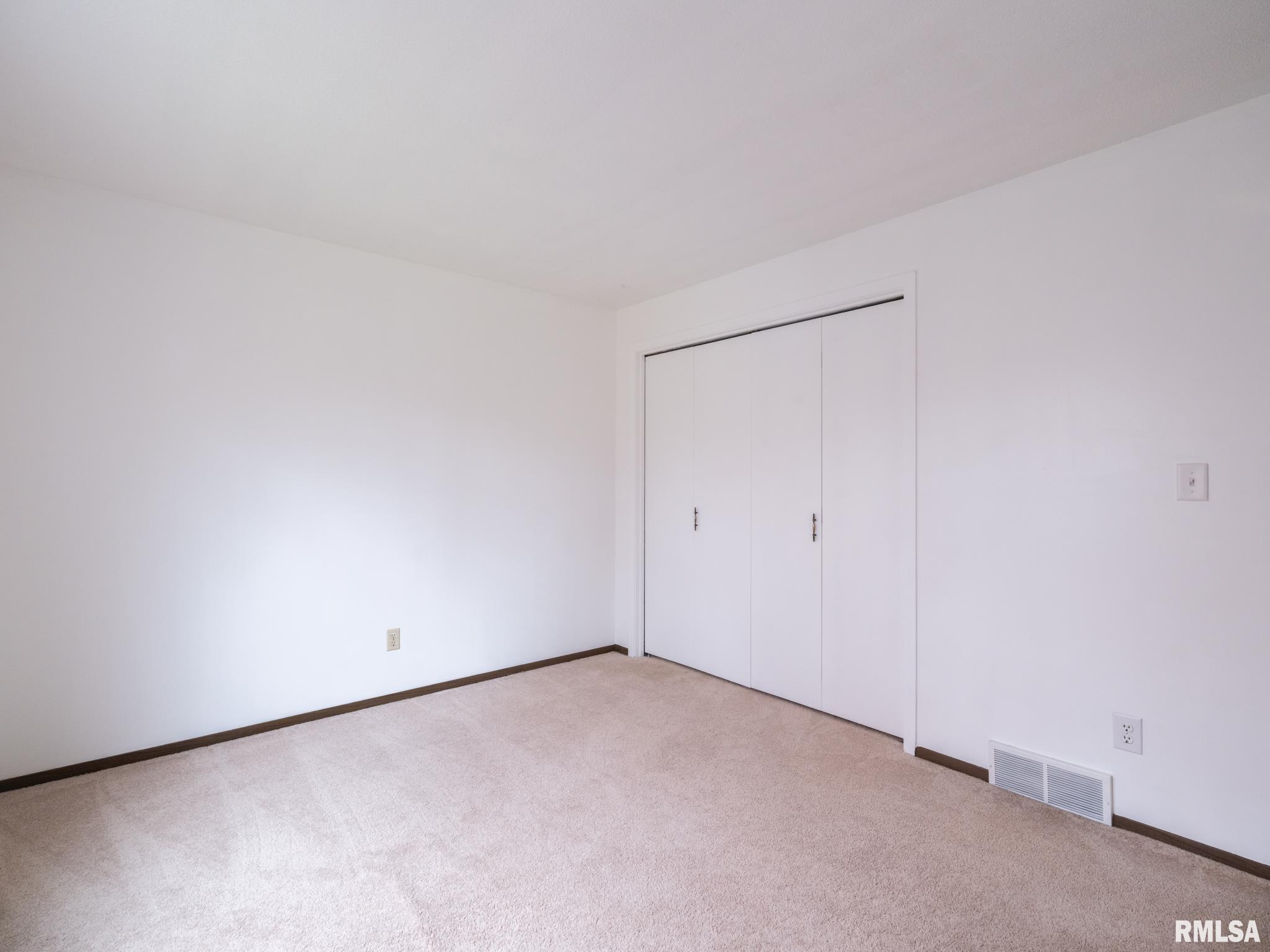 3601 W RICHWOODS Boulevard