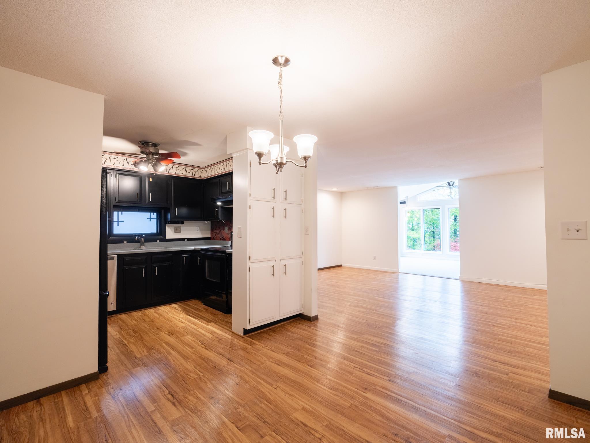 3601 W RICHWOODS Boulevard