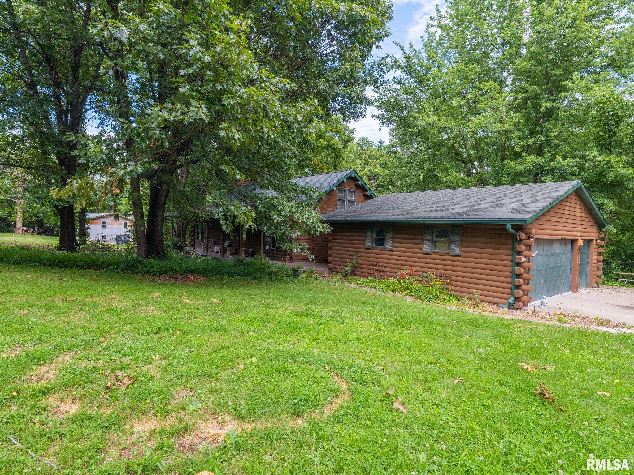 1226 N DEMPSTER Lane