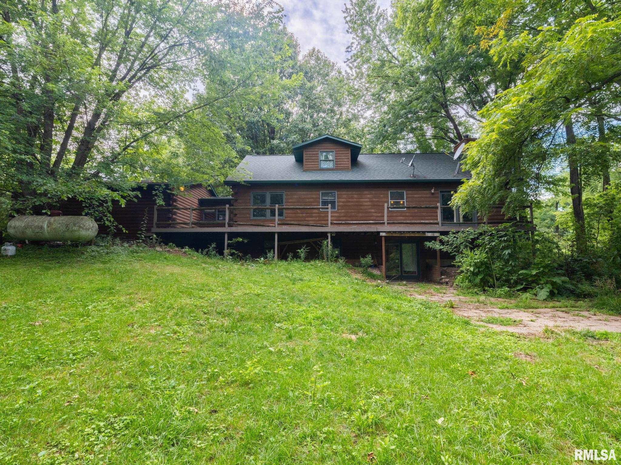 1226 N DEMPSTER Lane