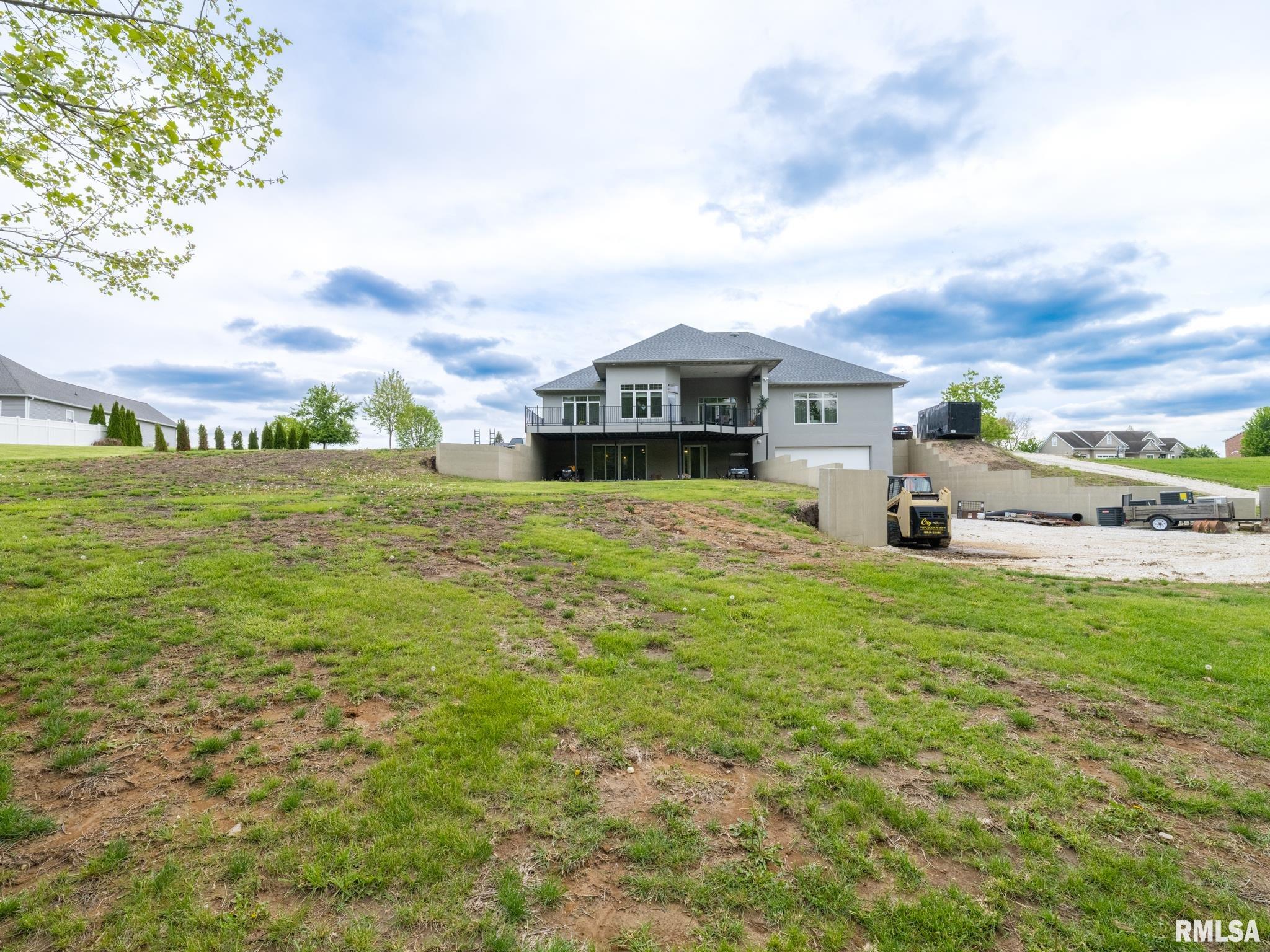 6009 W SUNFLOWER Drive
