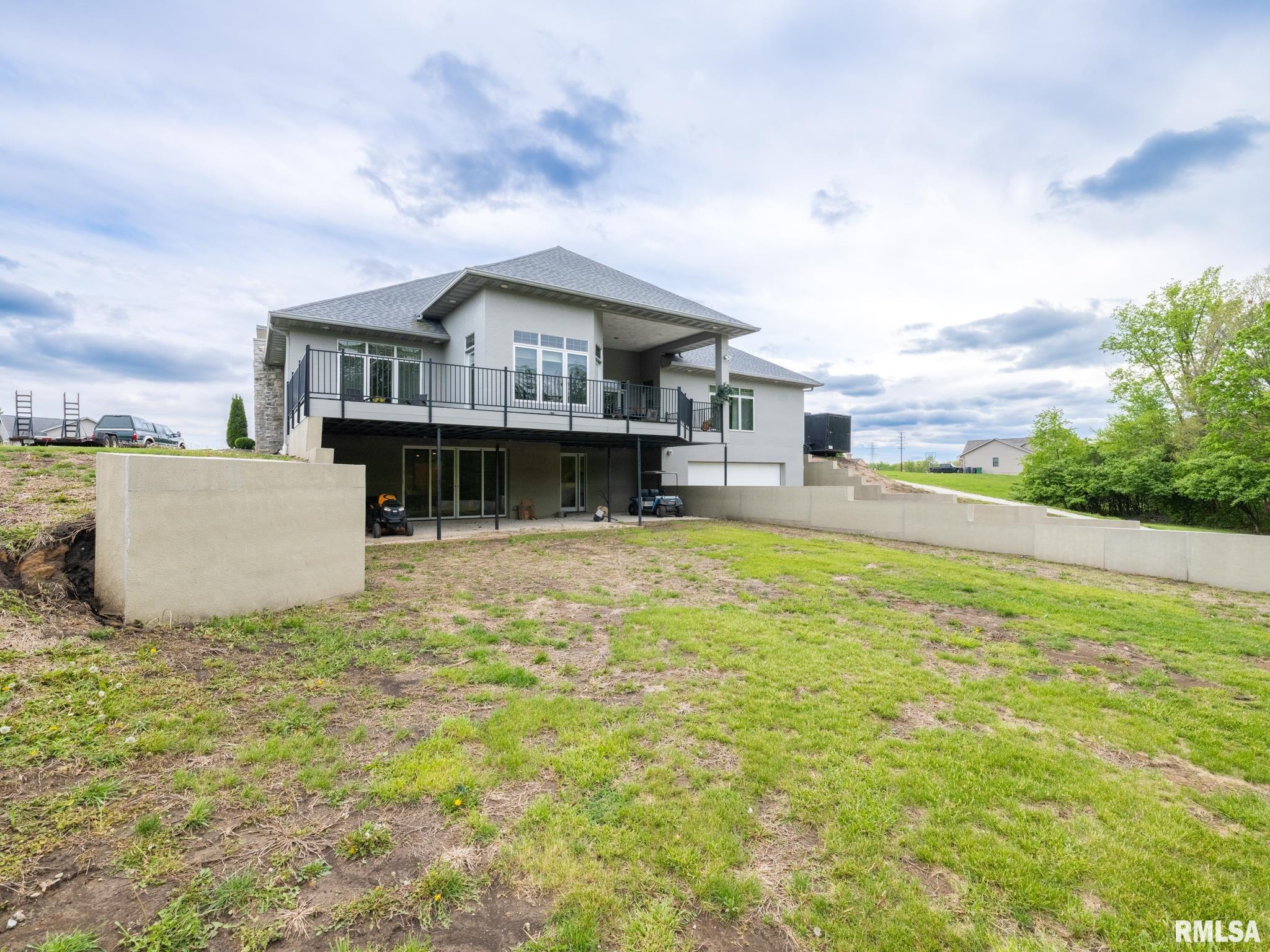 6009 W SUNFLOWER Drive