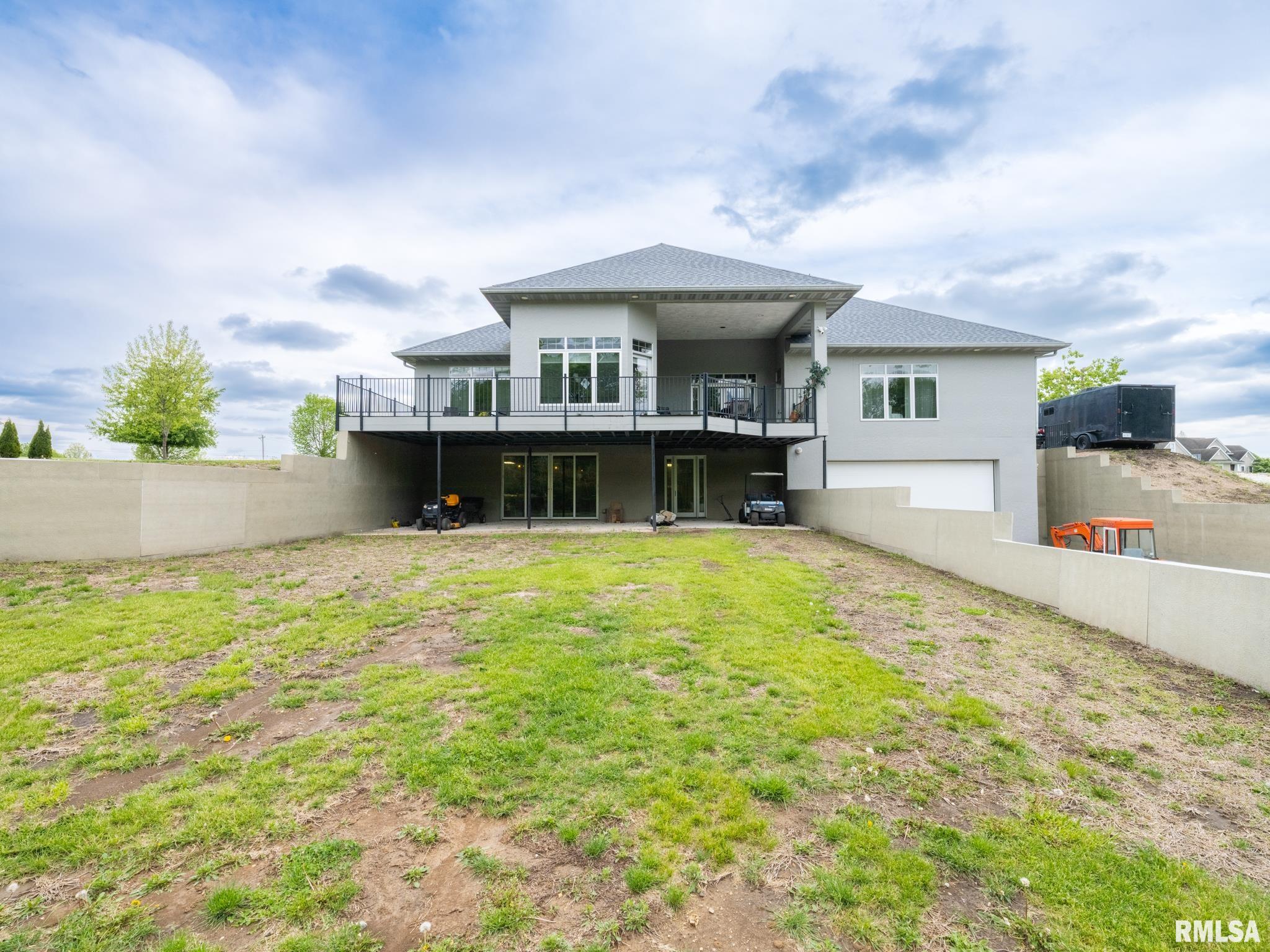 6009 W SUNFLOWER Drive
