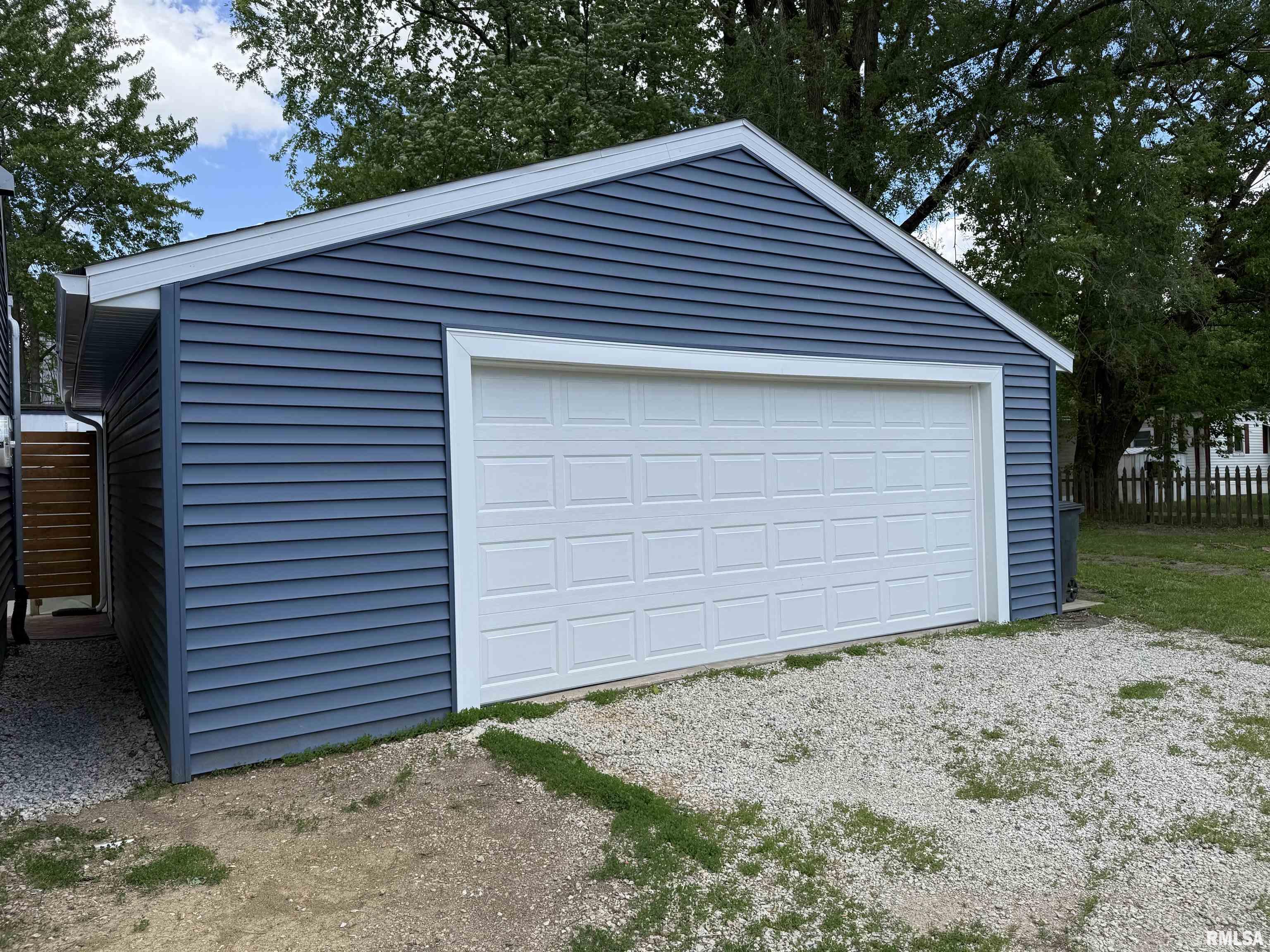 102 MOUSHON Drive