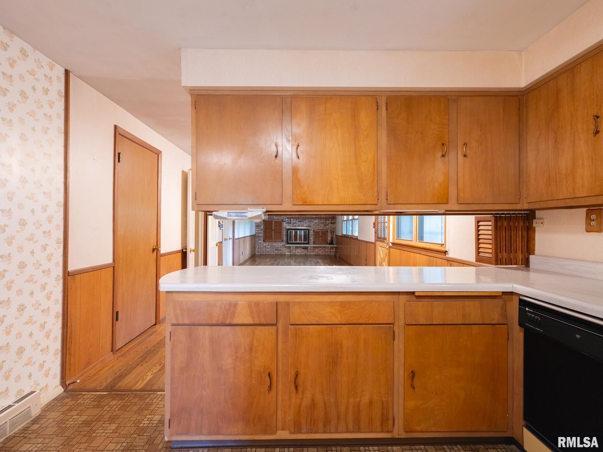 3026 W GREENBRIER Lane