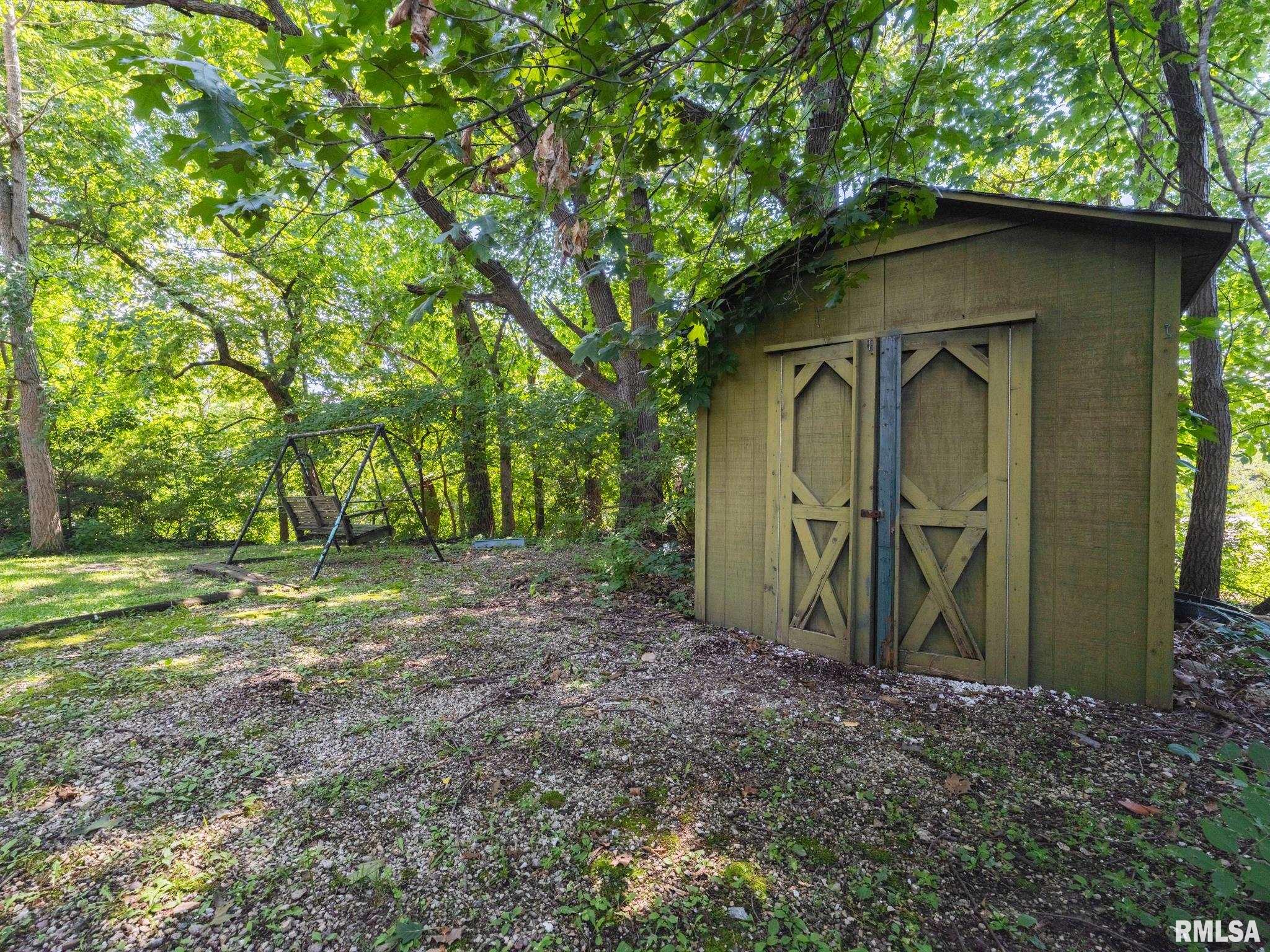 3026 W GREENBRIER Lane
