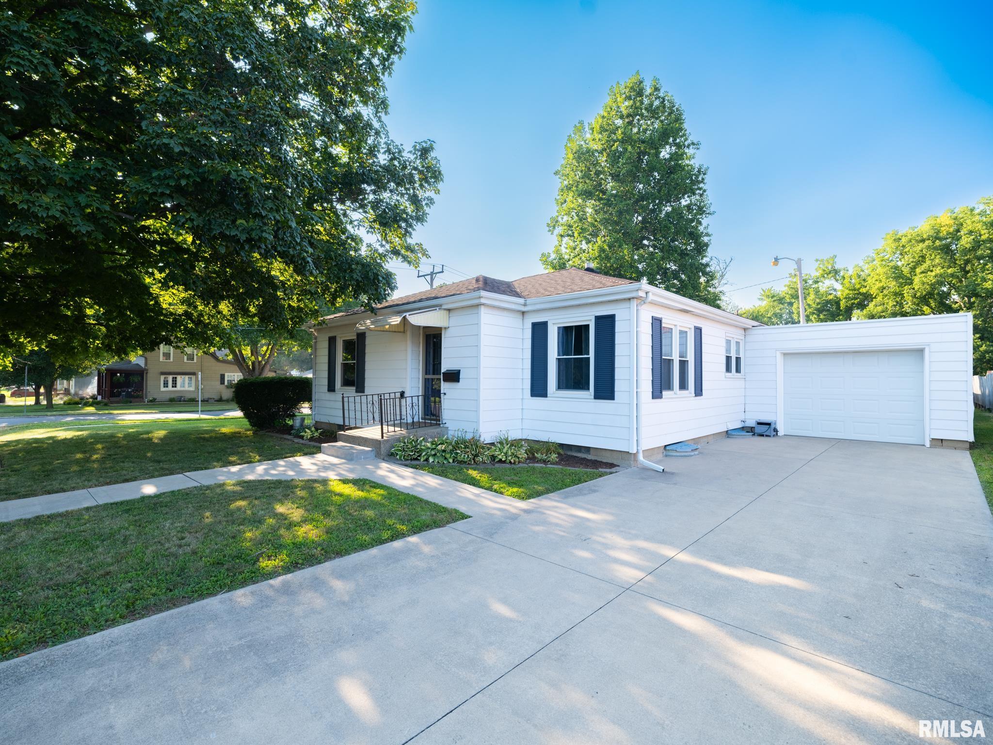 106 W FAST Avenue