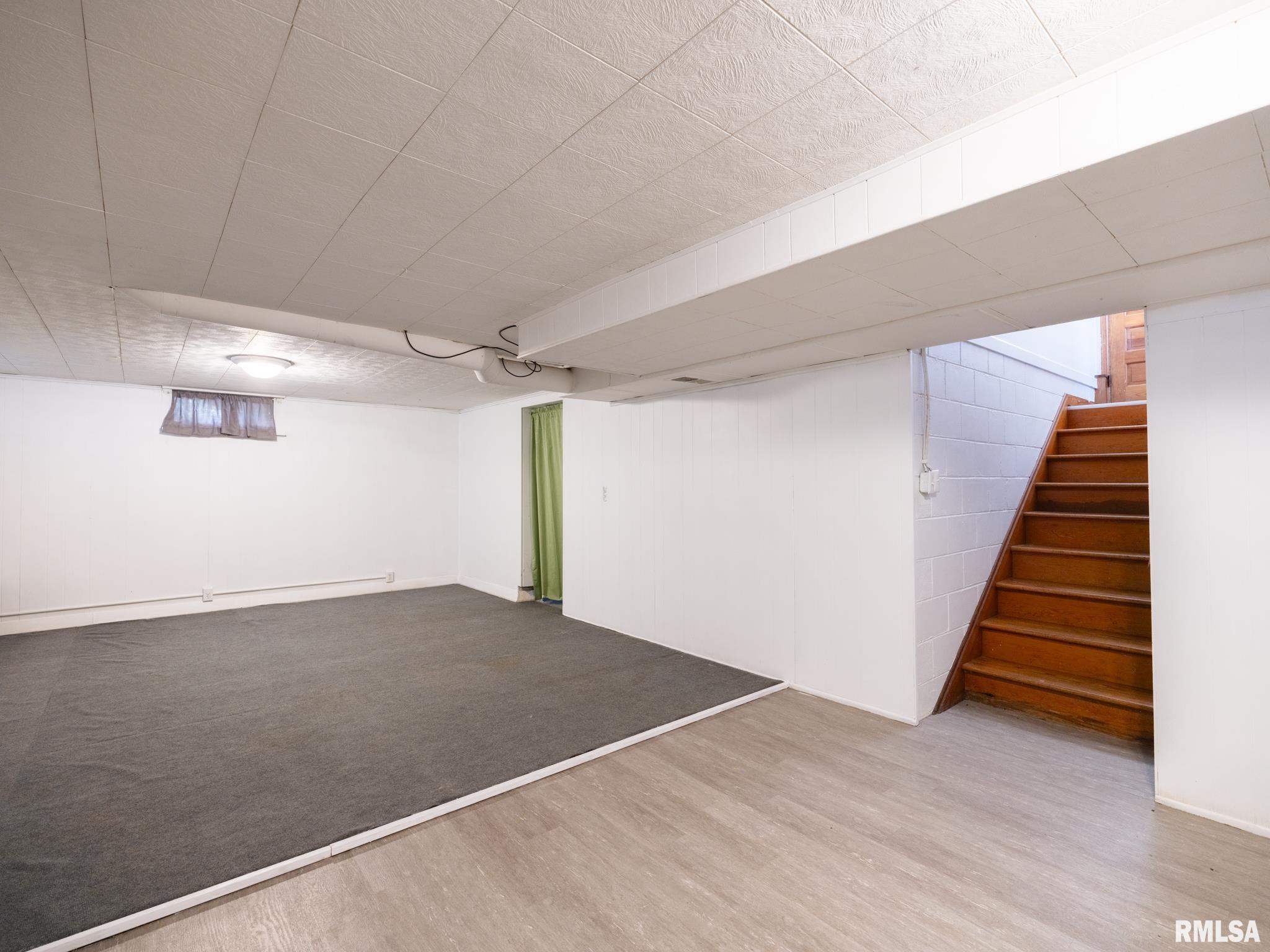 106 W FAST Avenue
