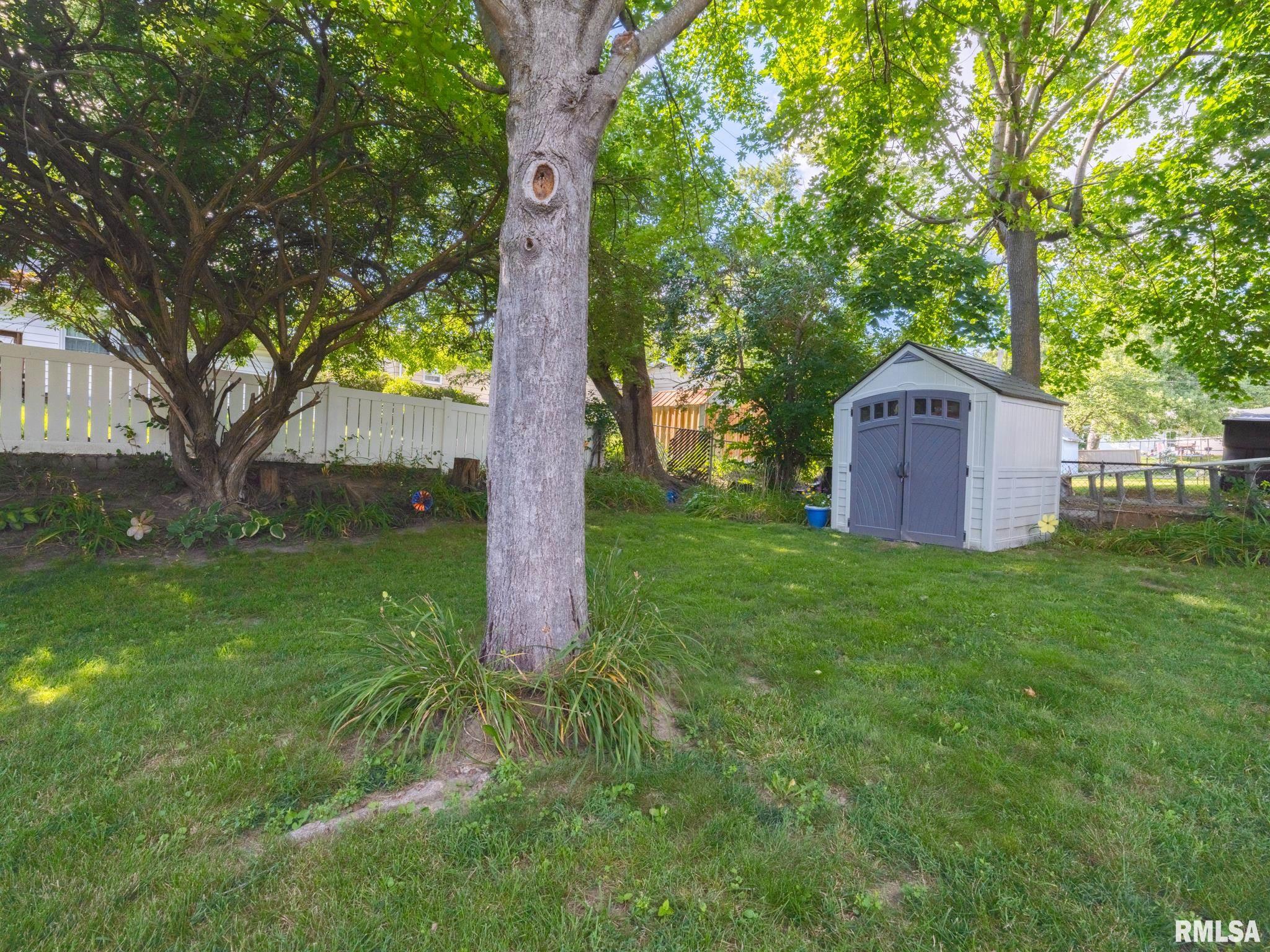 5615 N MAR VISTA Drive