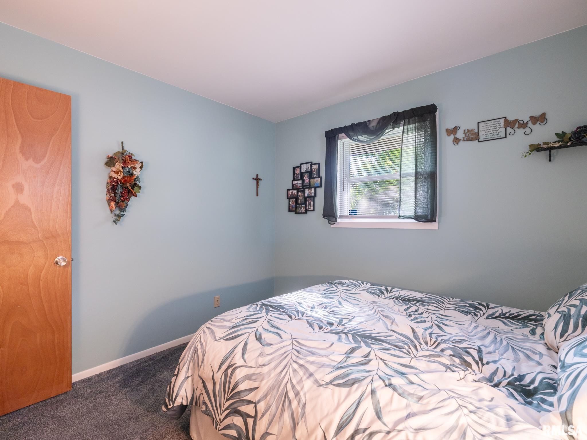 5615 N MAR VISTA Drive