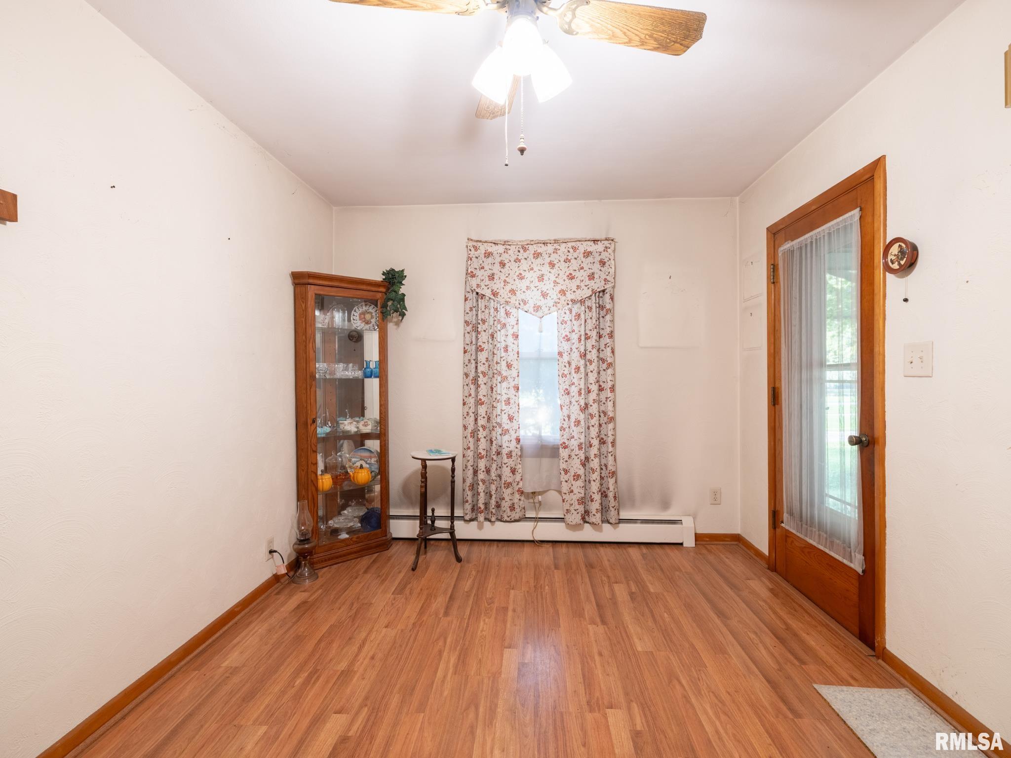 304 DAVIS Court