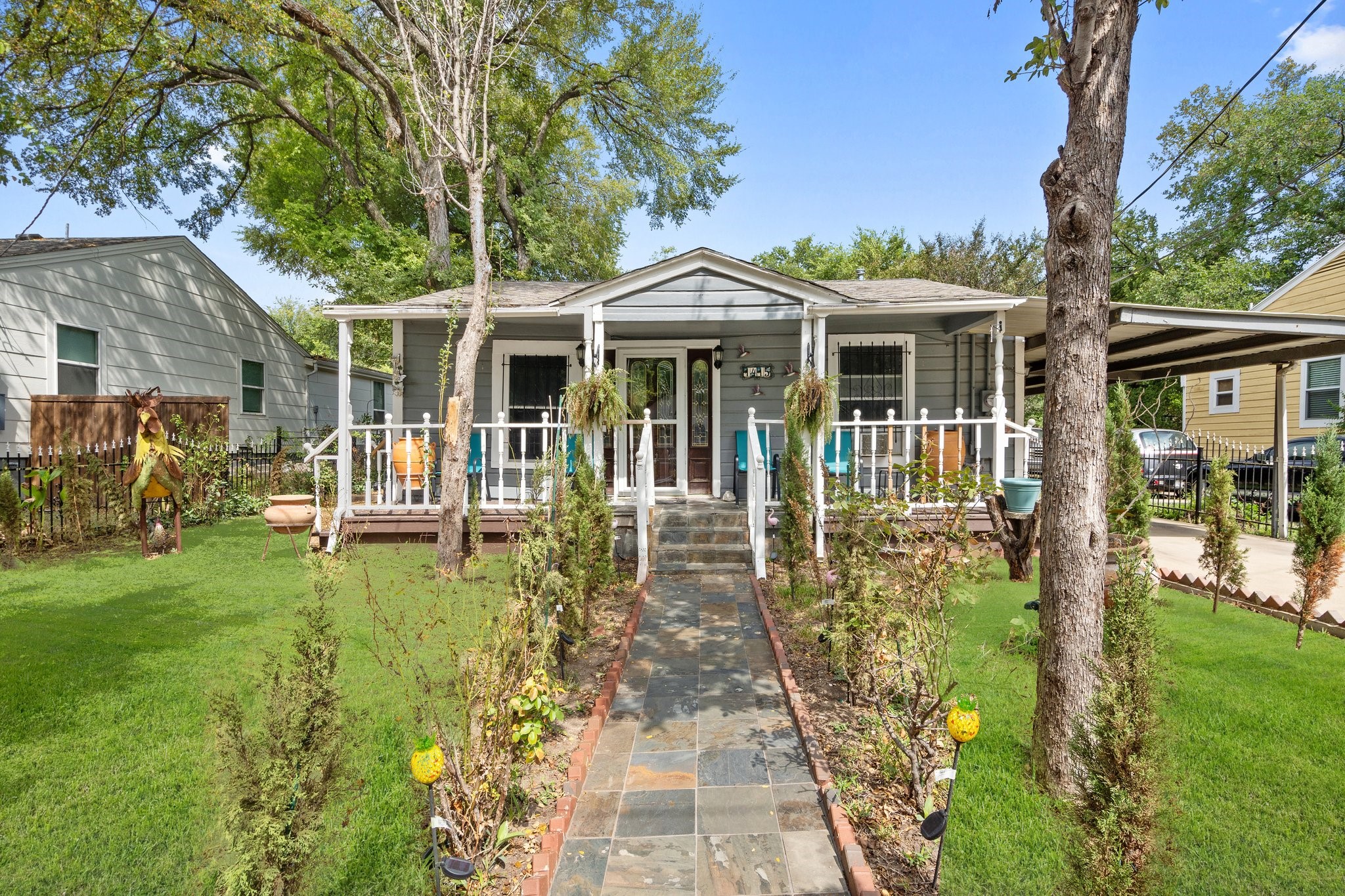 1415 Adelaide Drive