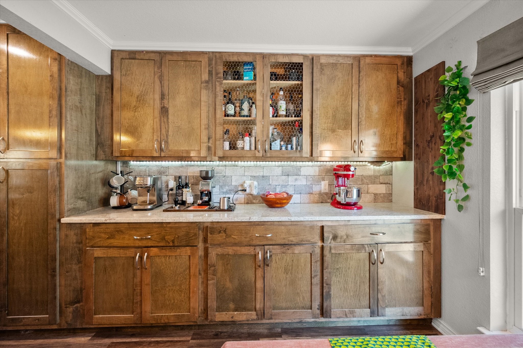 1215 Crane Drive