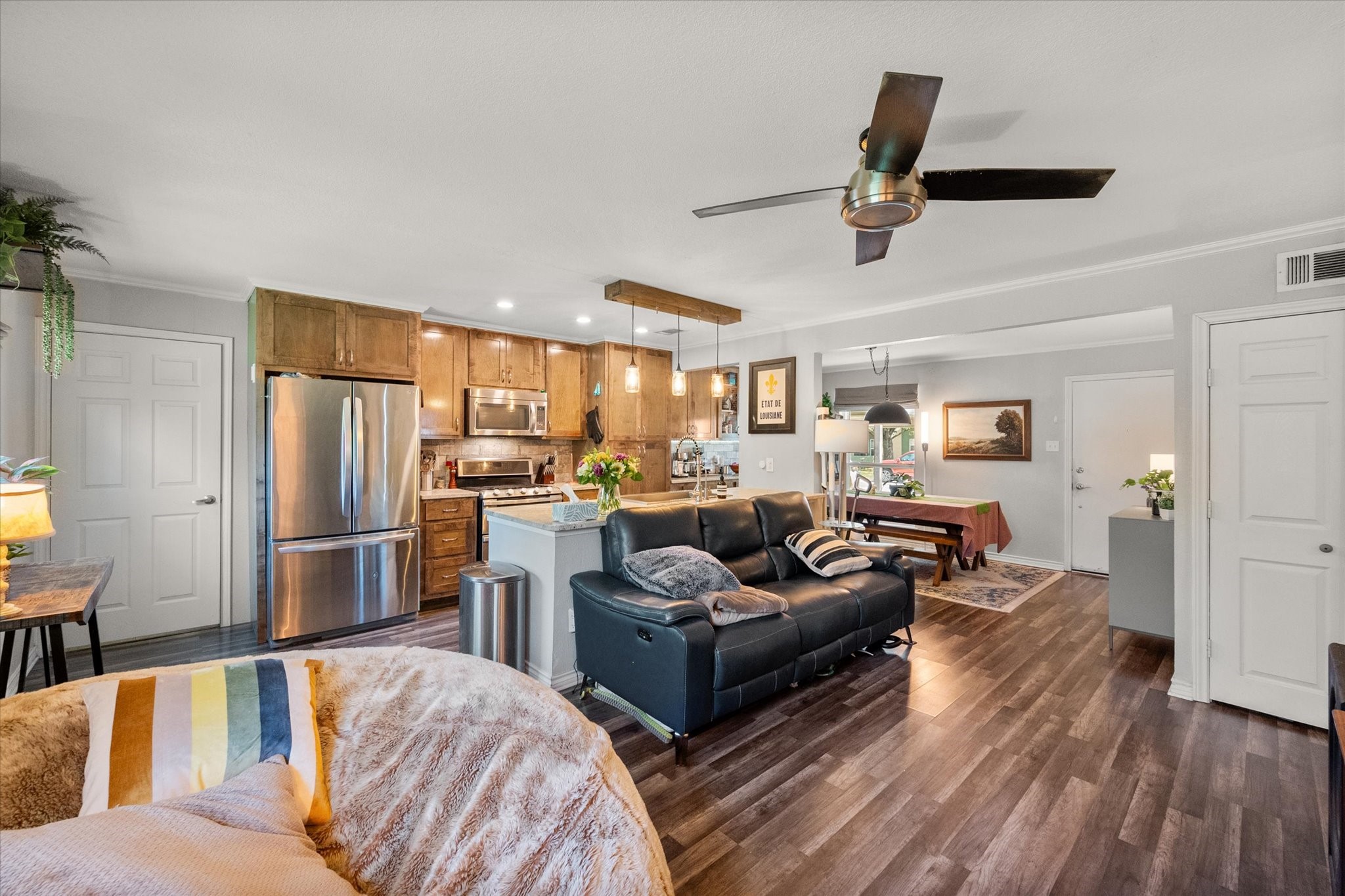 1215 Crane Drive