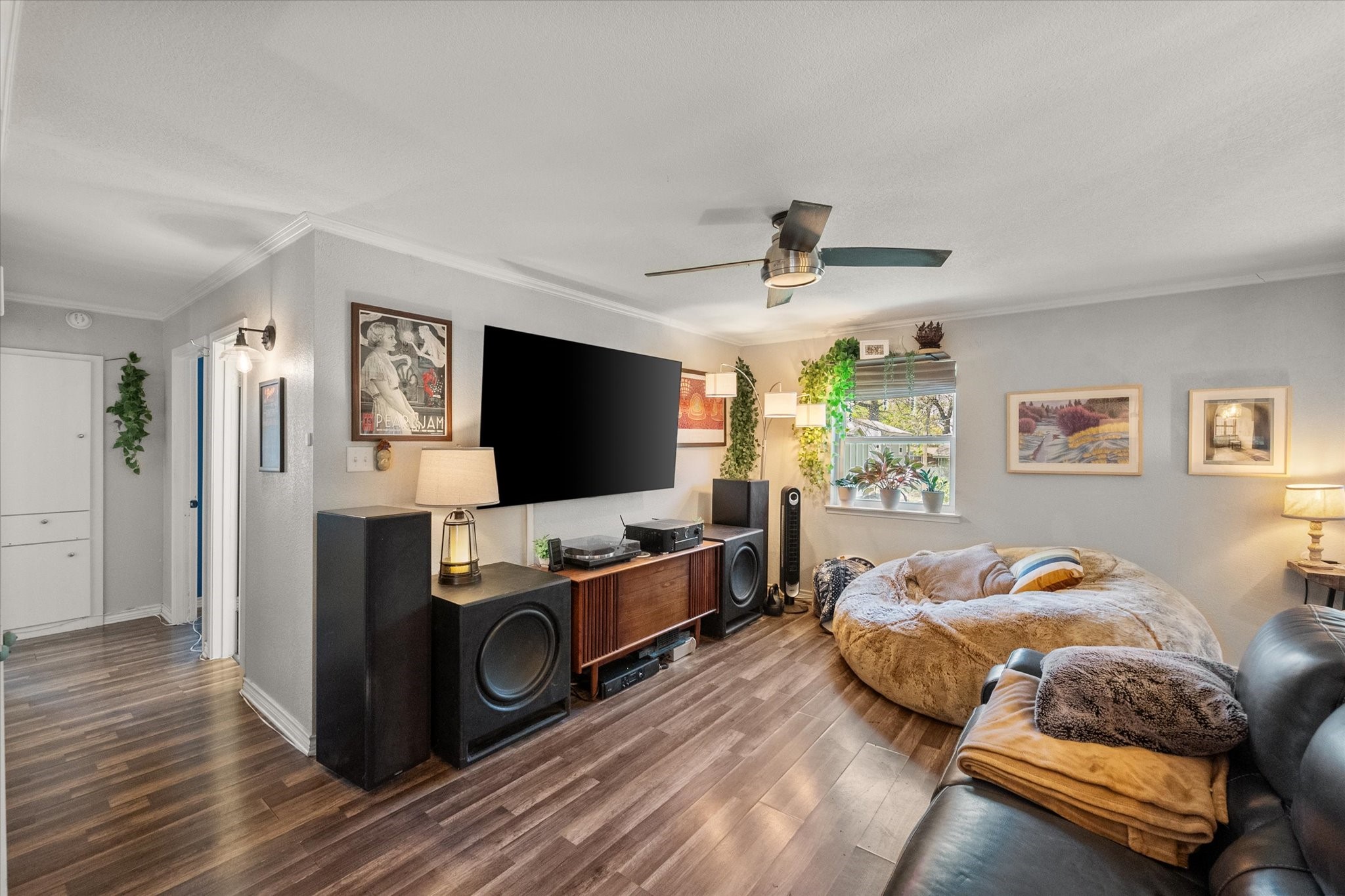 1215 Crane Drive