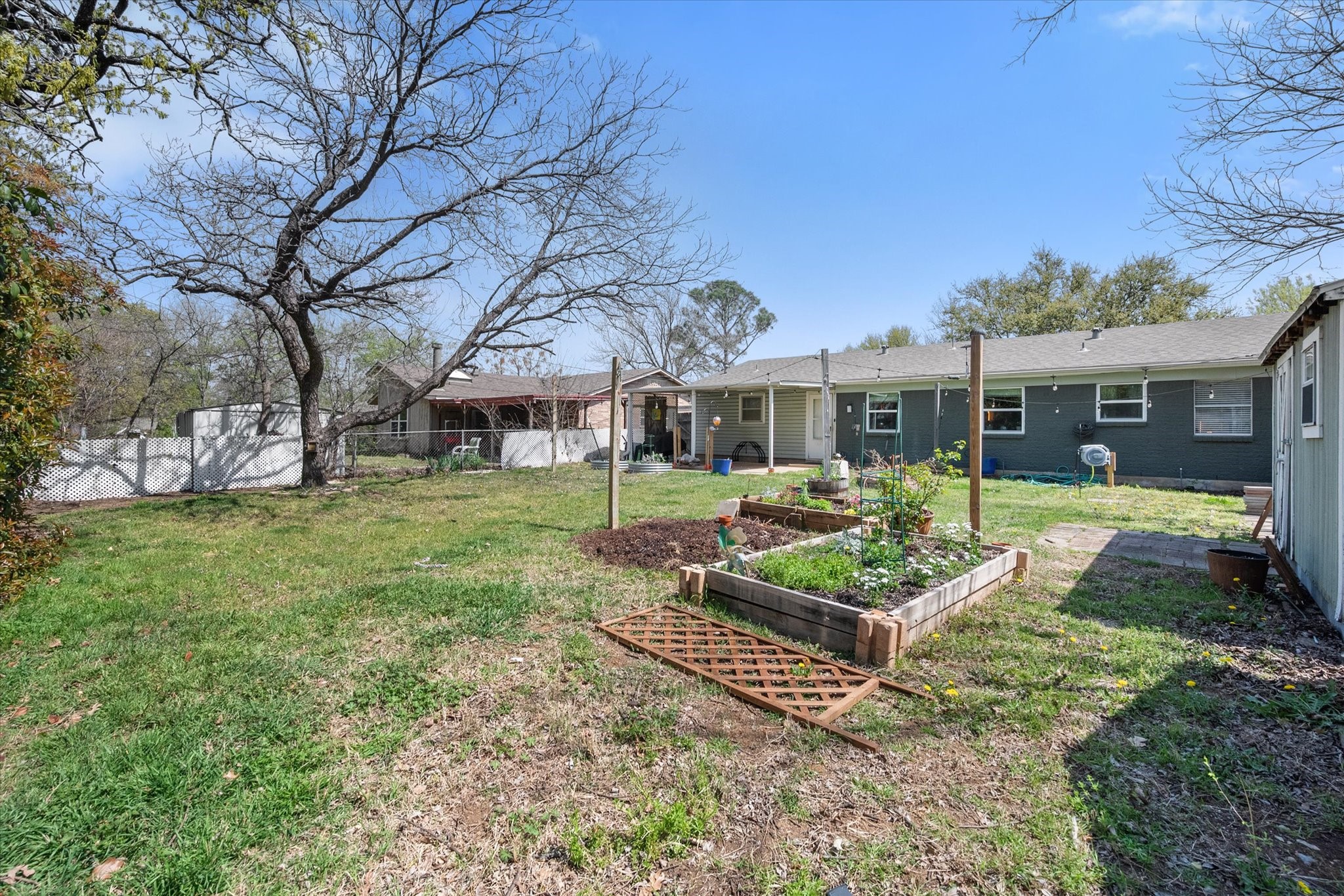 1215 Crane Drive