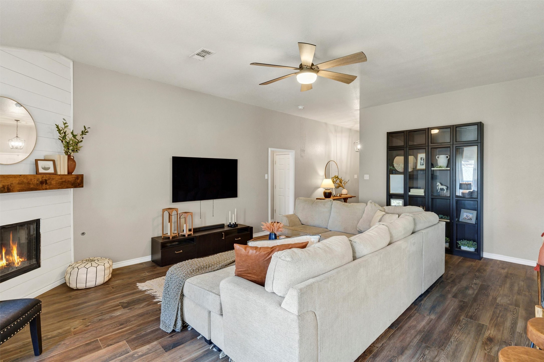 624 Douglas Drive