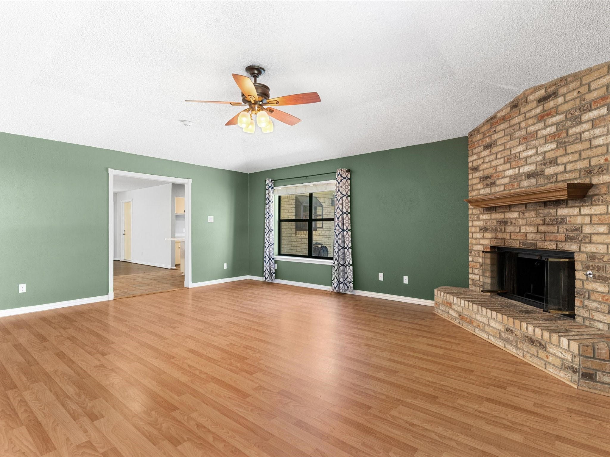 112 W Cedar Street