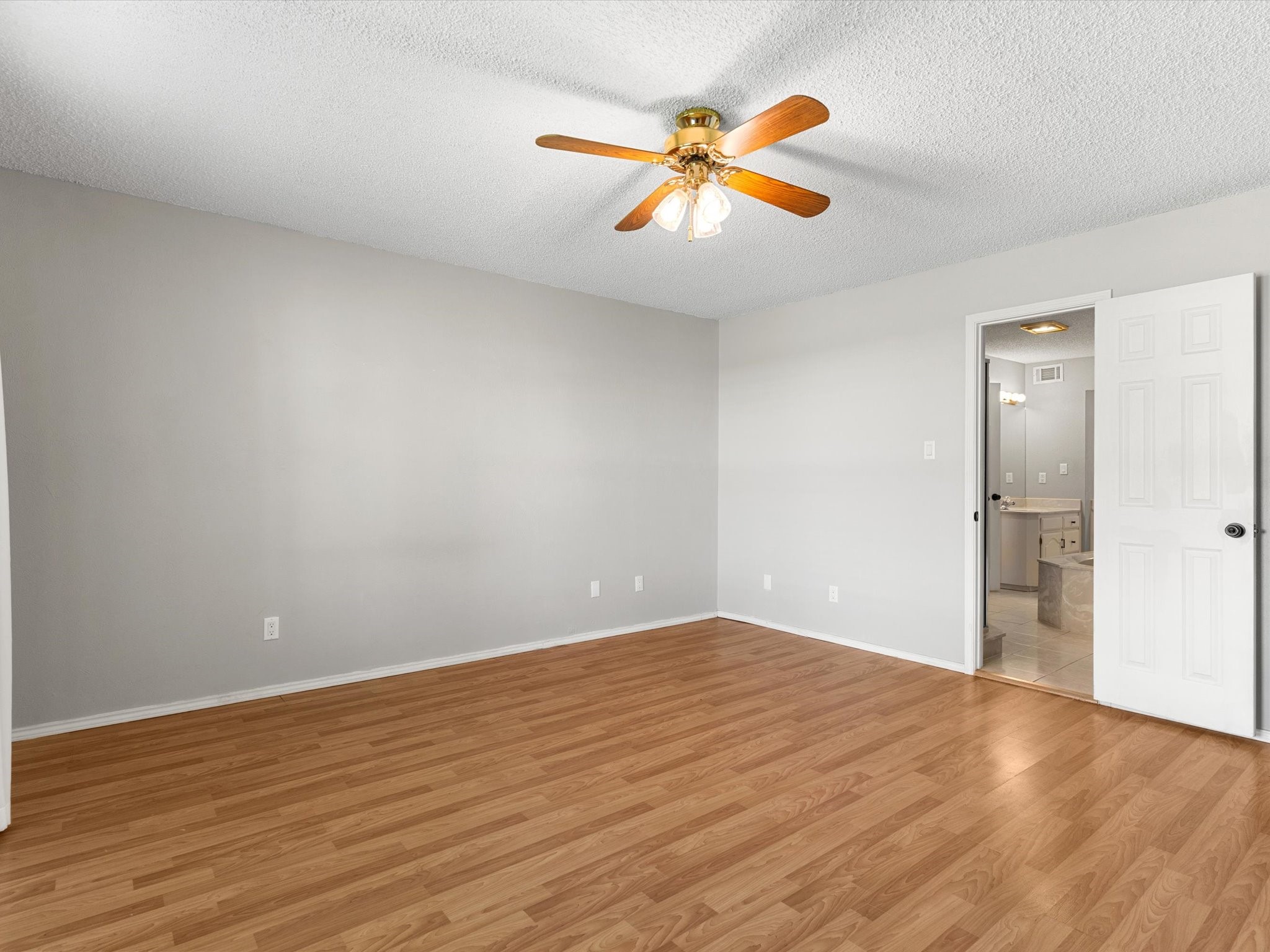 112 W Cedar Street
