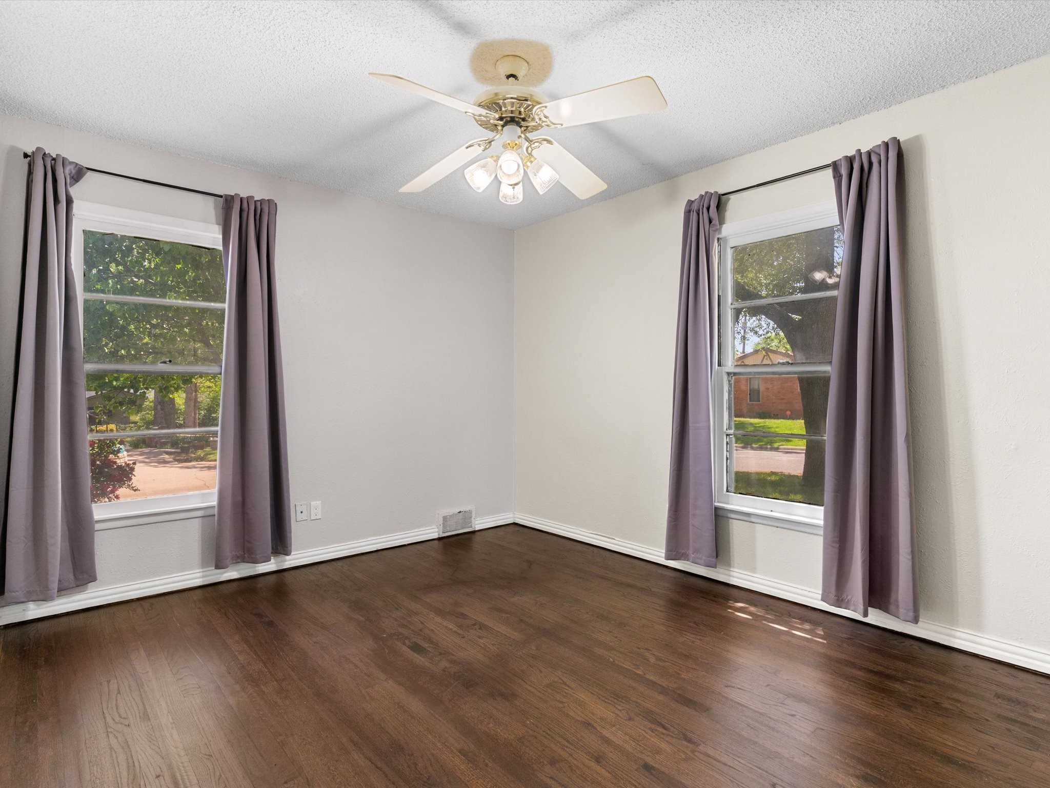 112 W Cedar Street