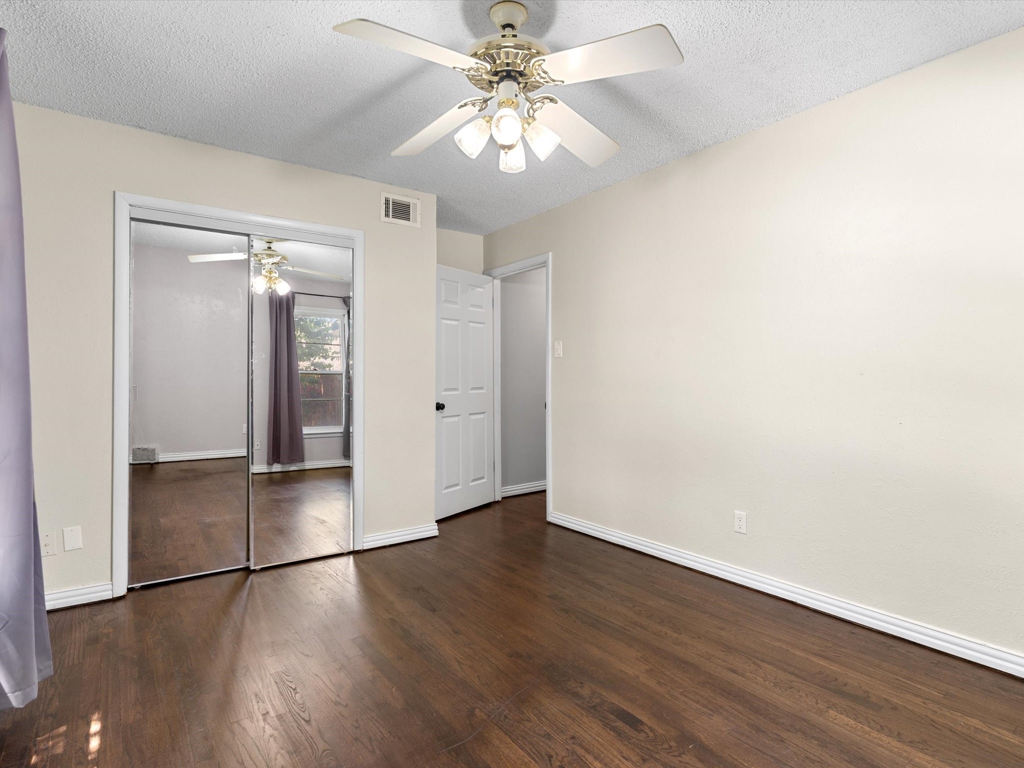 112 W Cedar Street
