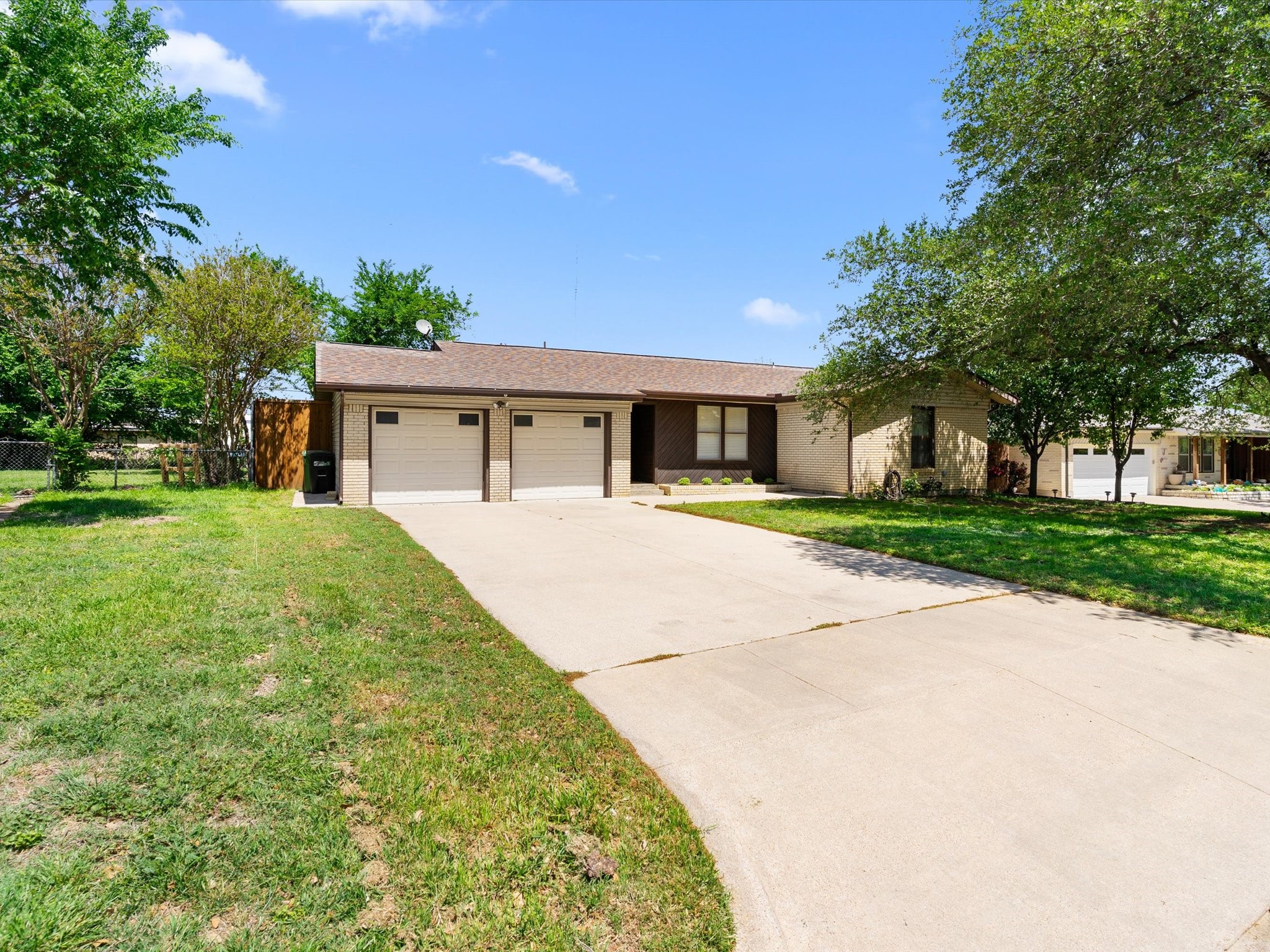 112 W Cedar Street