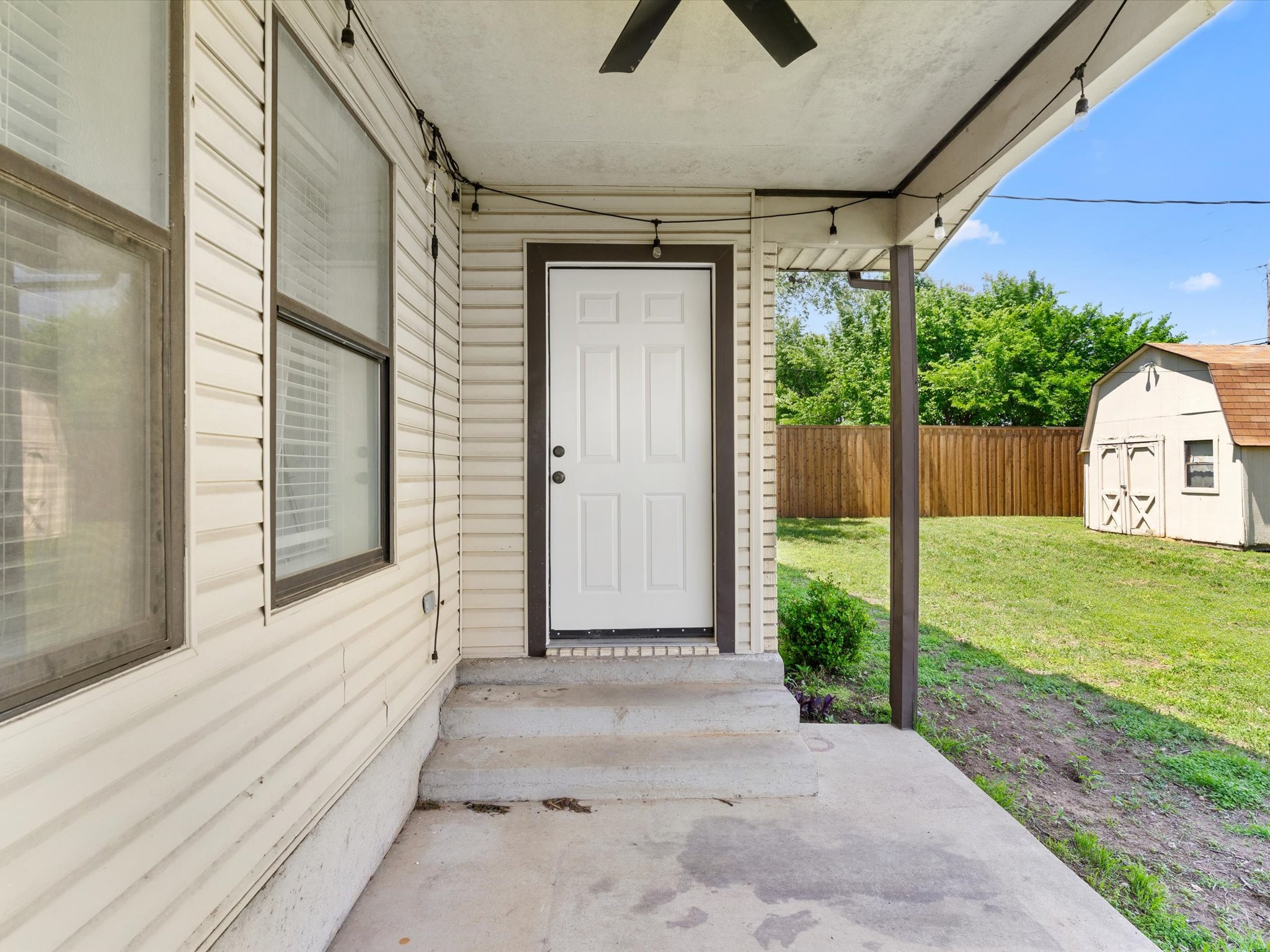 112 W Cedar Street