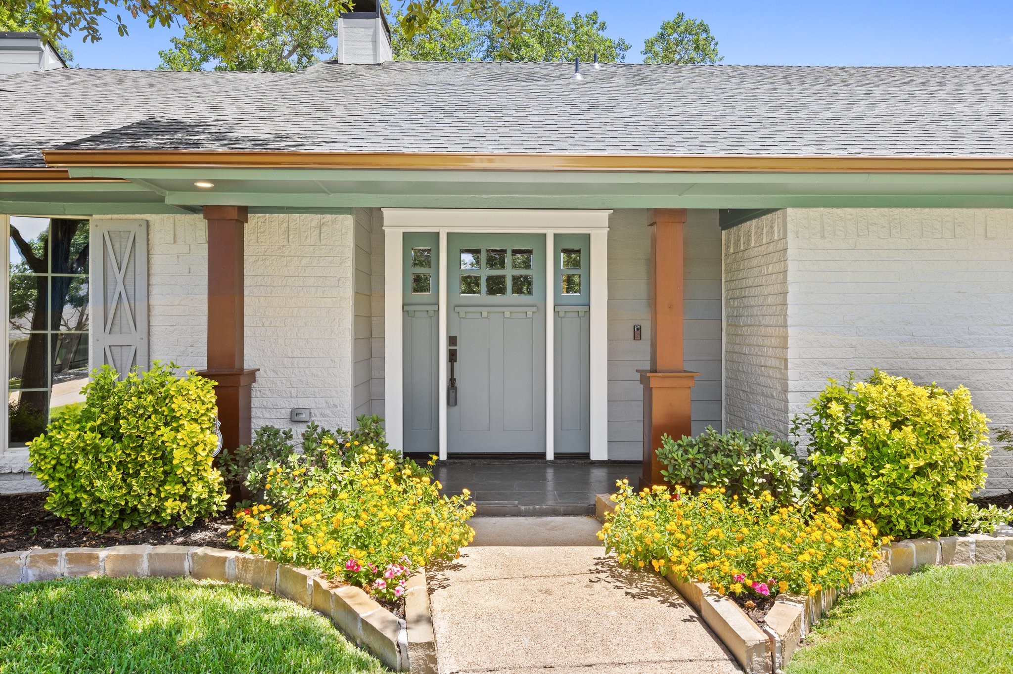 1516 Inverness Road