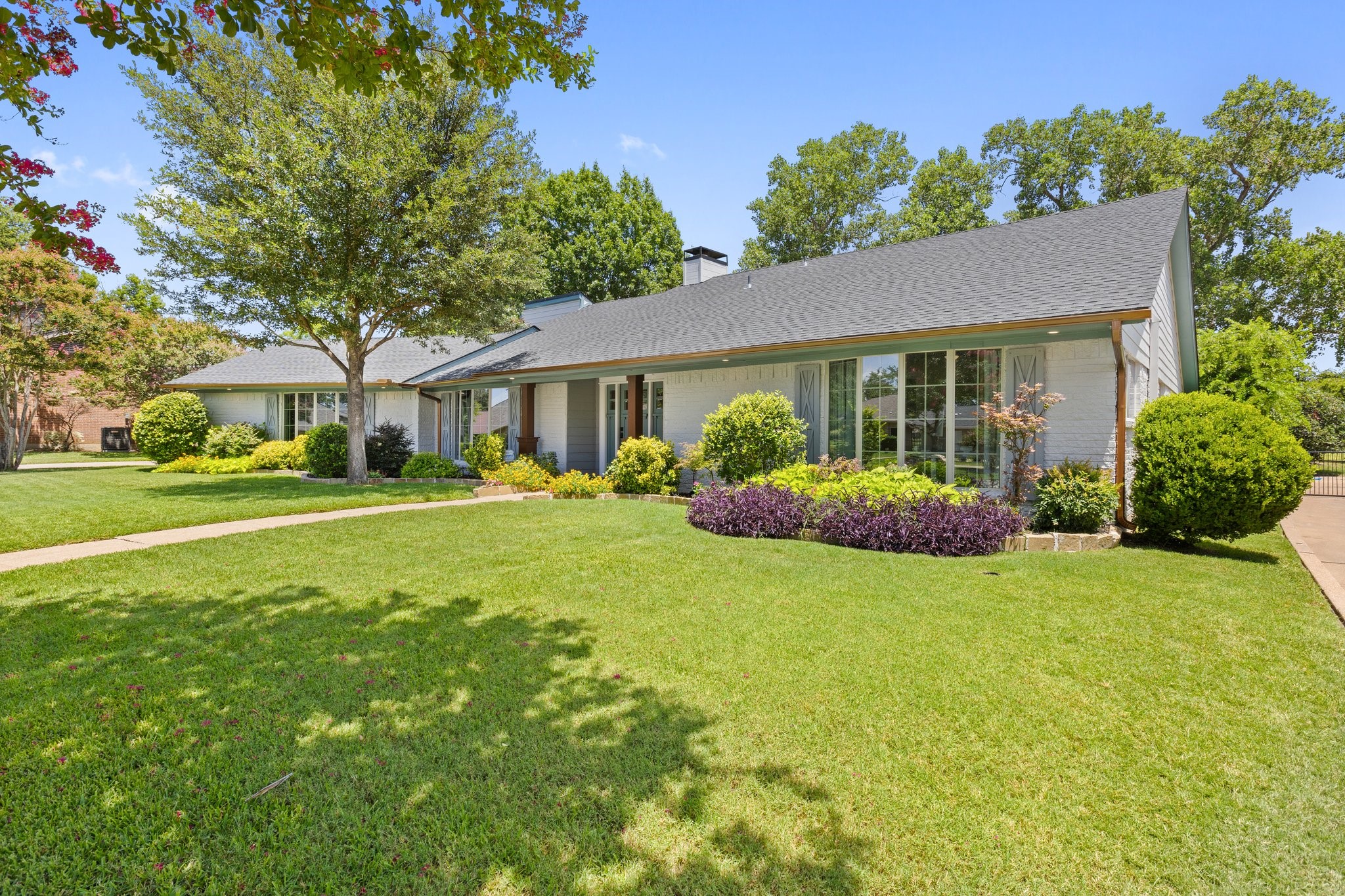 1516 Inverness Road